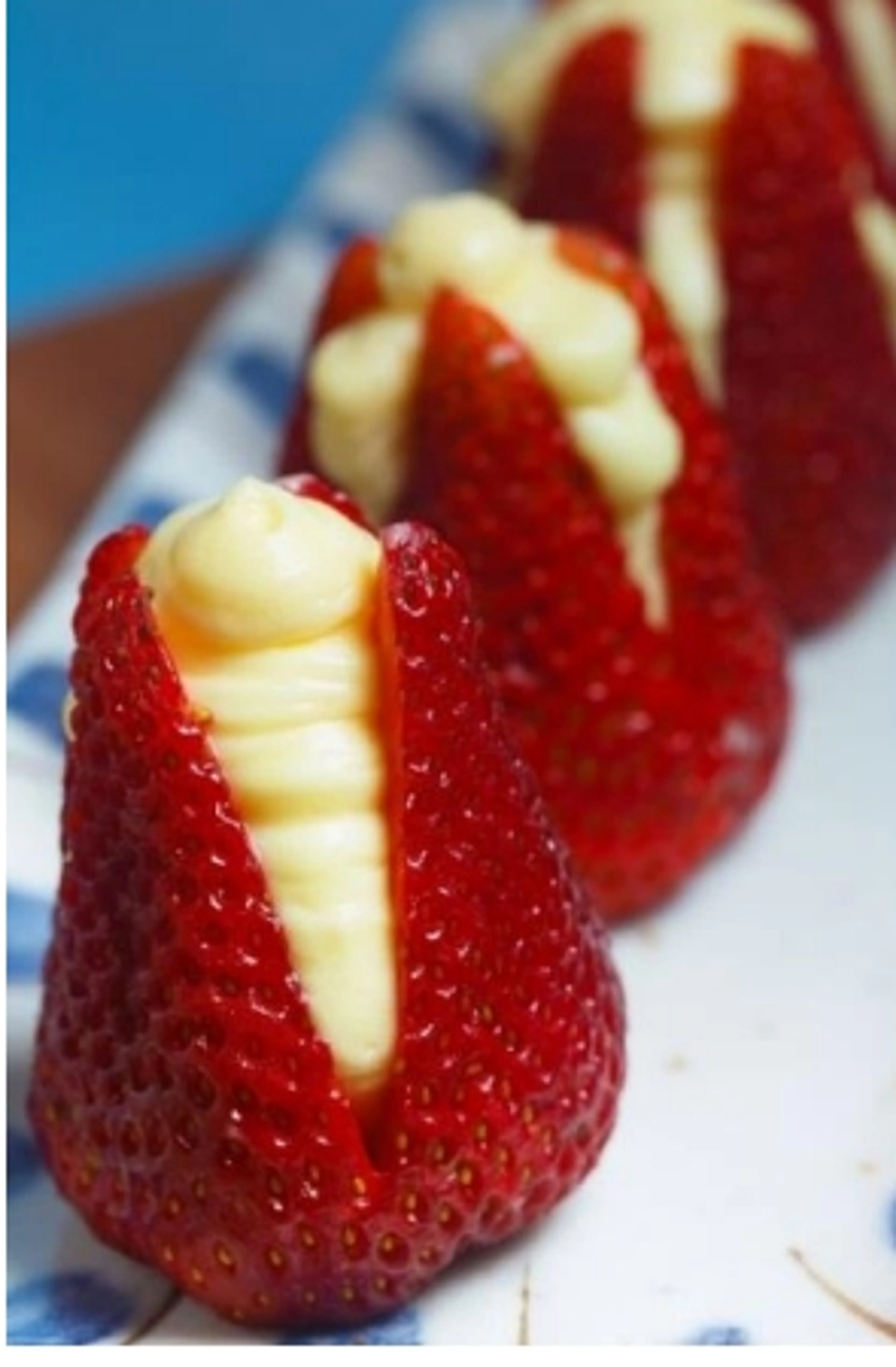 Strawberries Filled with Cheesecake Filling