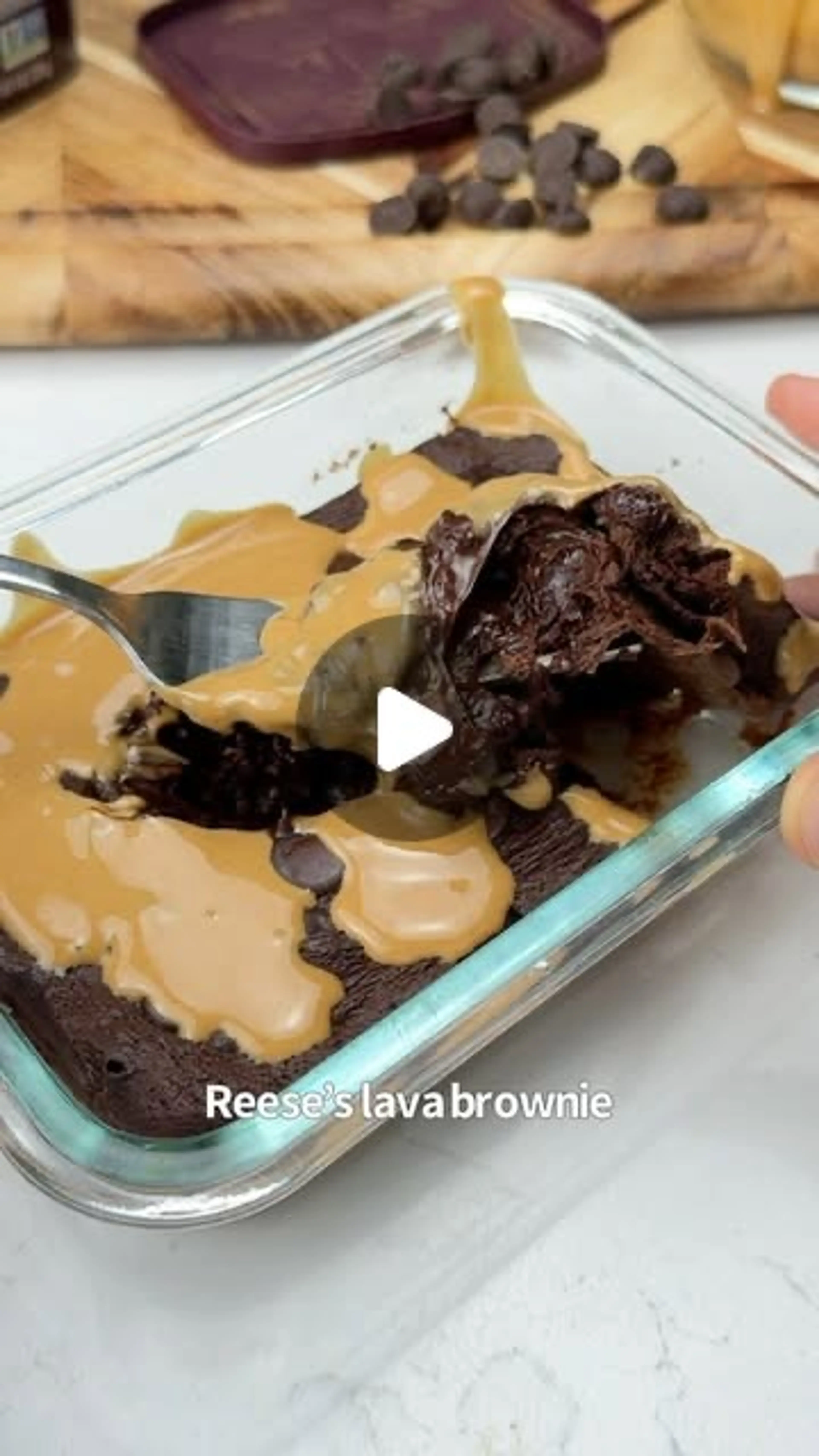 Say “yum” If You Would Eat This Fudgy Reese’s Brownie