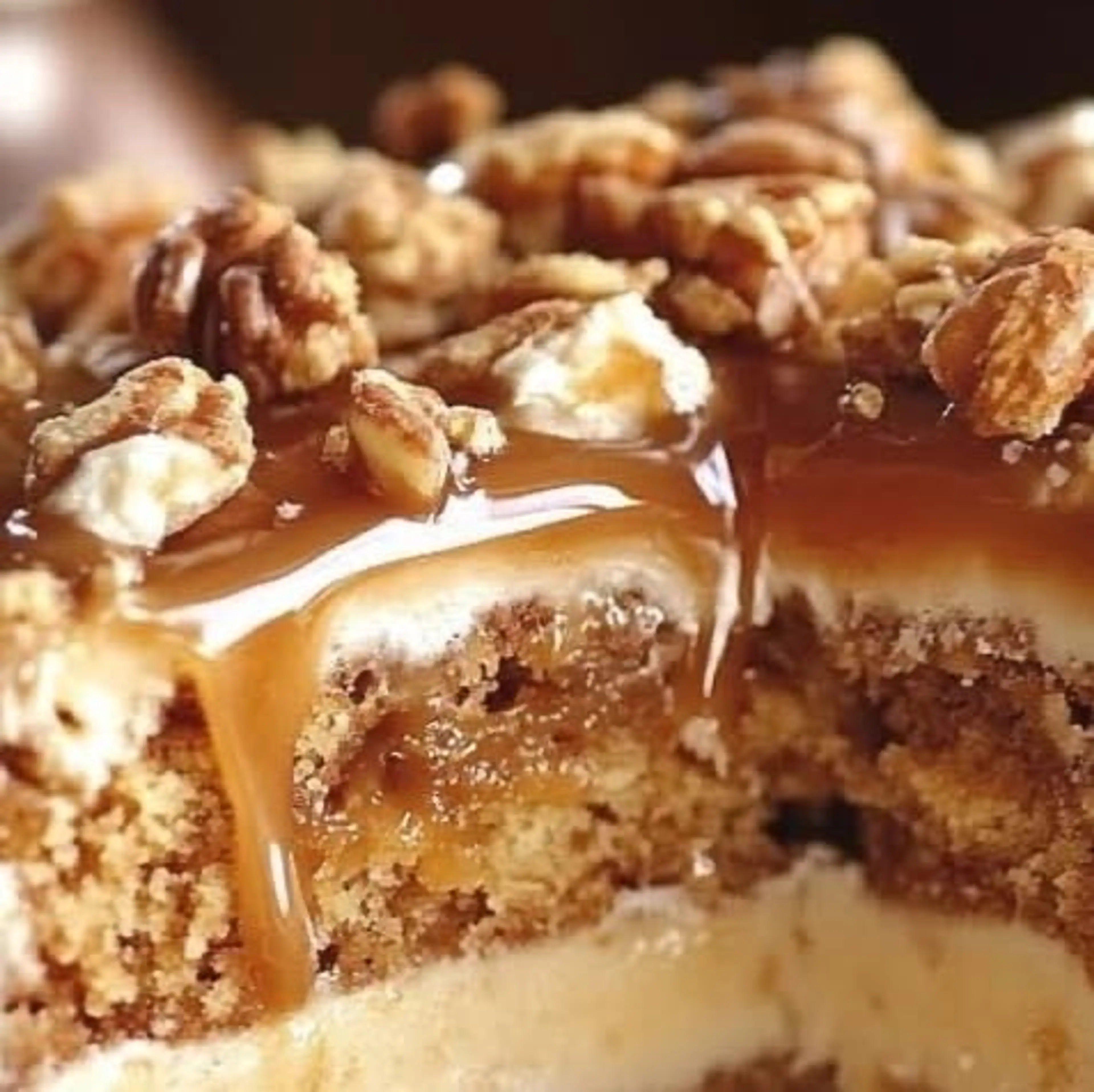 Caramel Crunch Cake Recipe