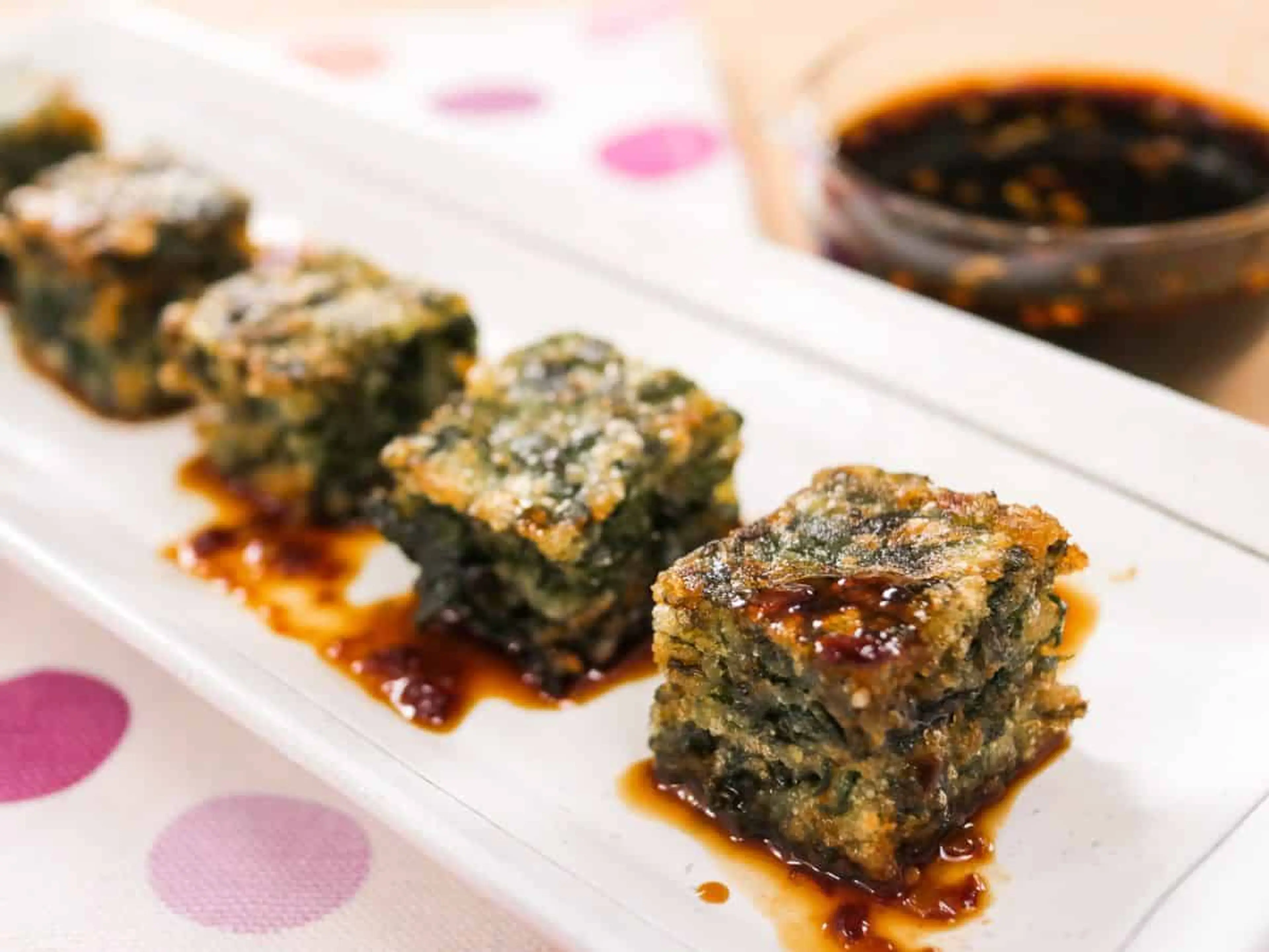 Crispy Garlic Chive Dumplings (Guichai Tod)