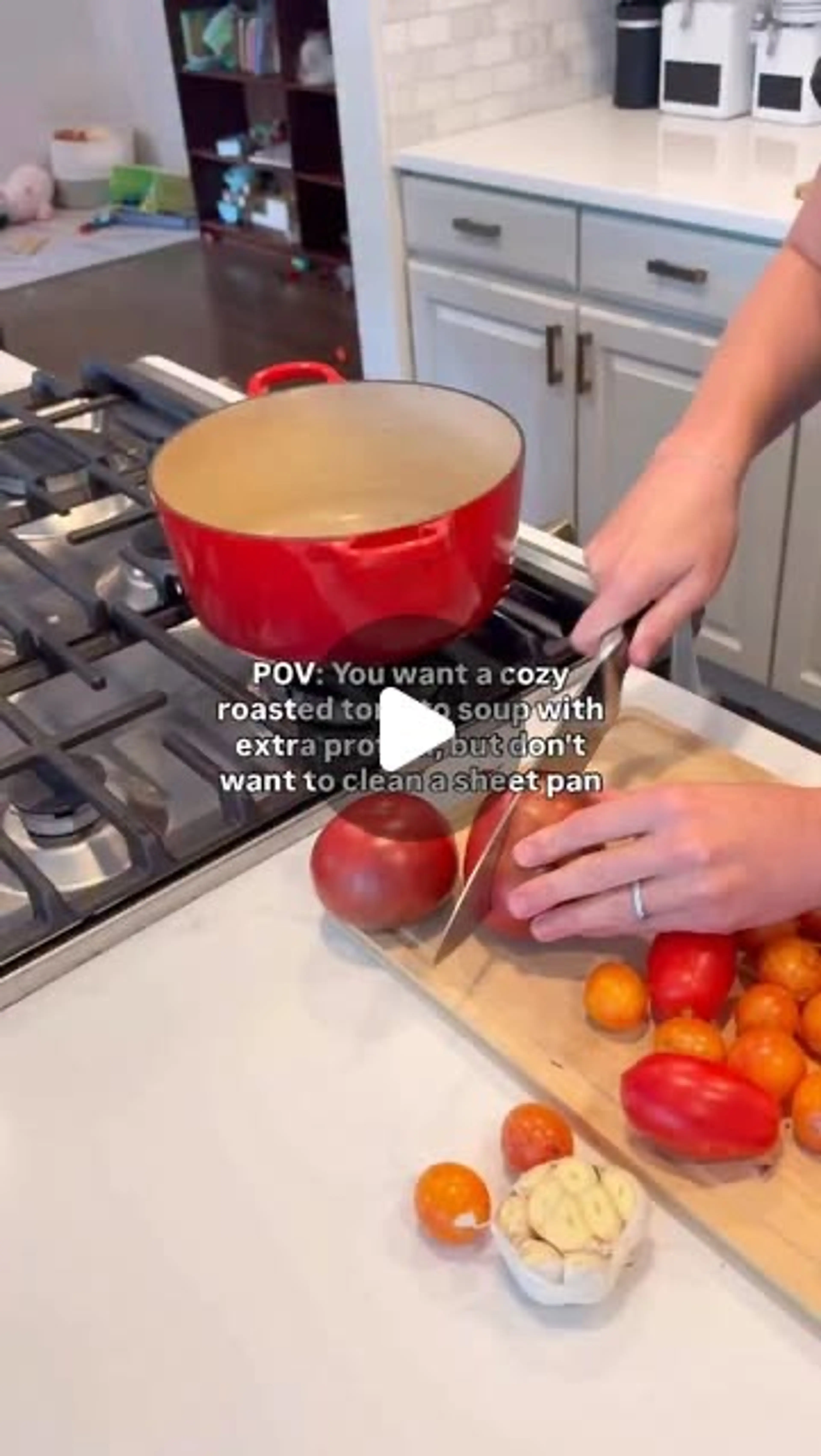 One-pot Roasted Garlic & Tomato Soup