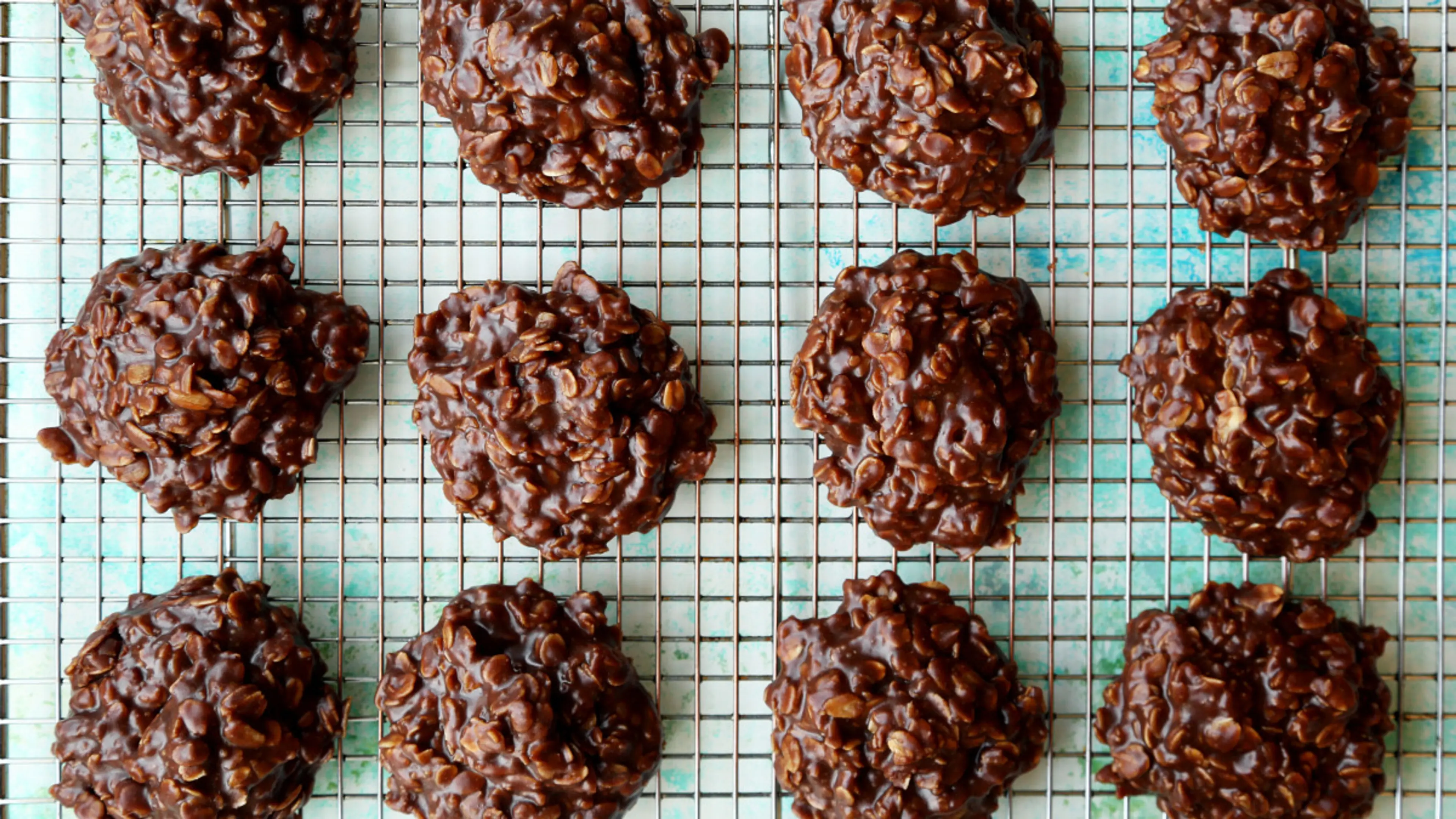 No-Bake Chocolate Oatmeal Cookies