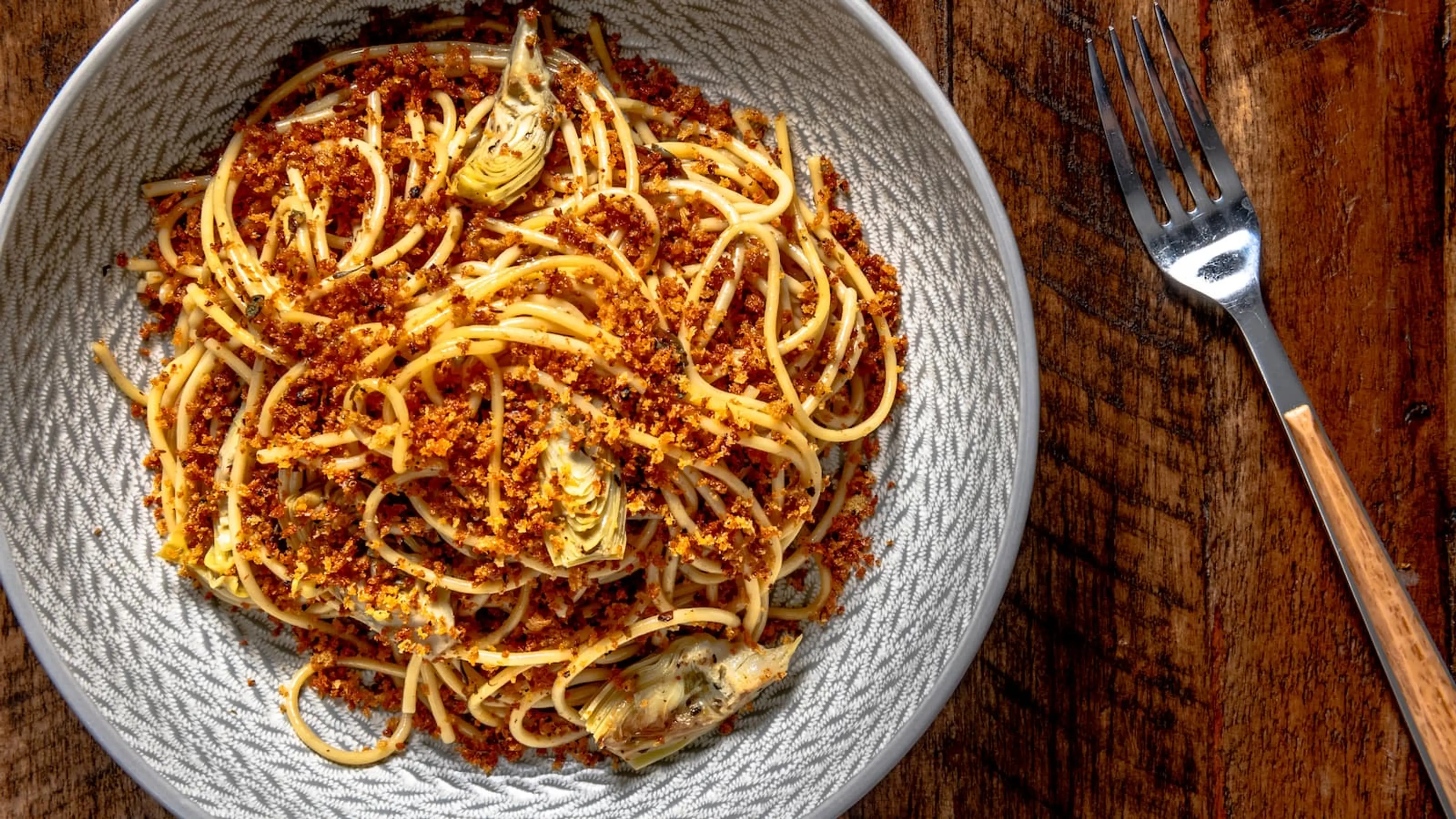 Pasta With Artichokes, Capers and Toasted Breadcrumbs