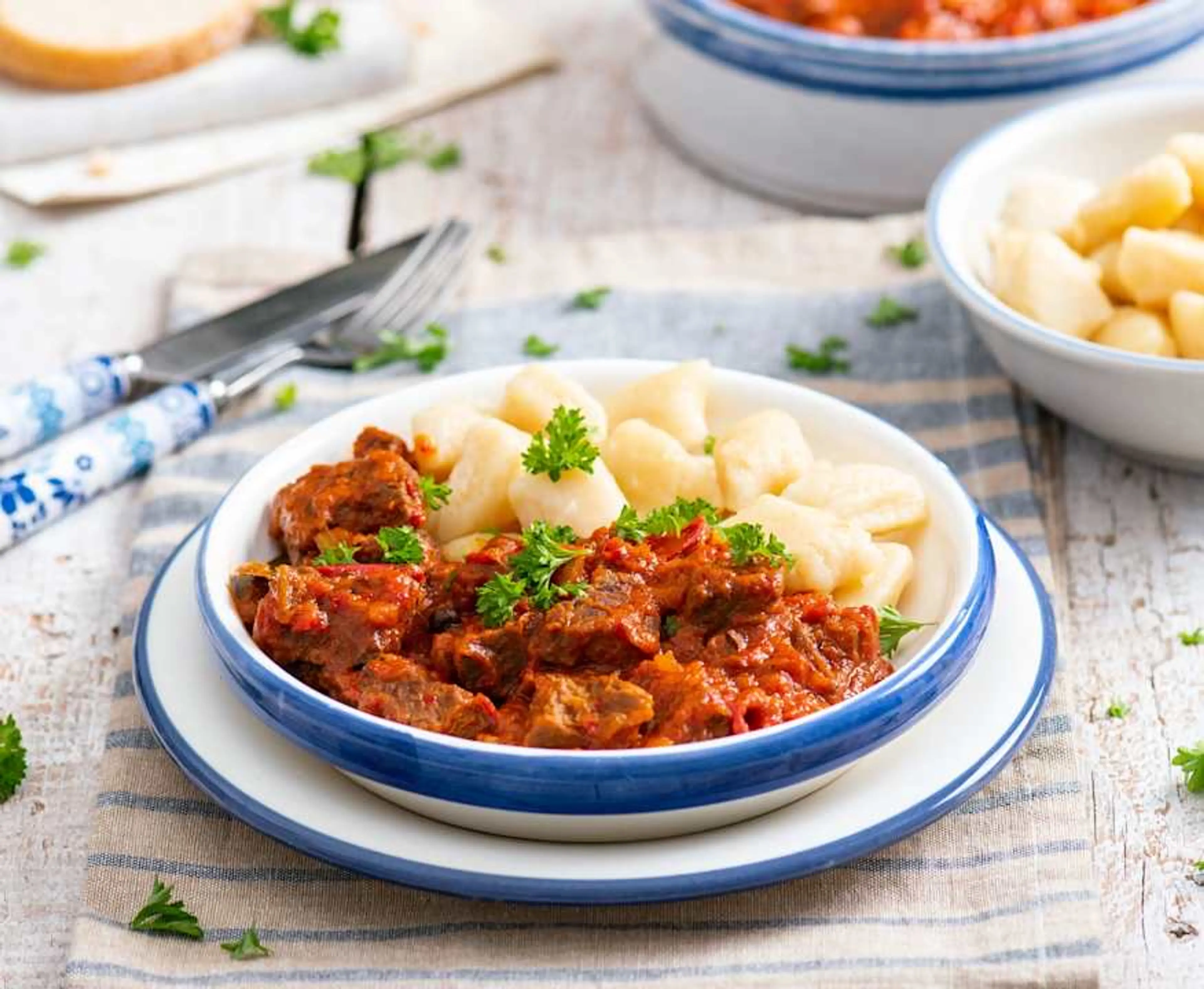 Stufato di spalla di manzo con gnocchi