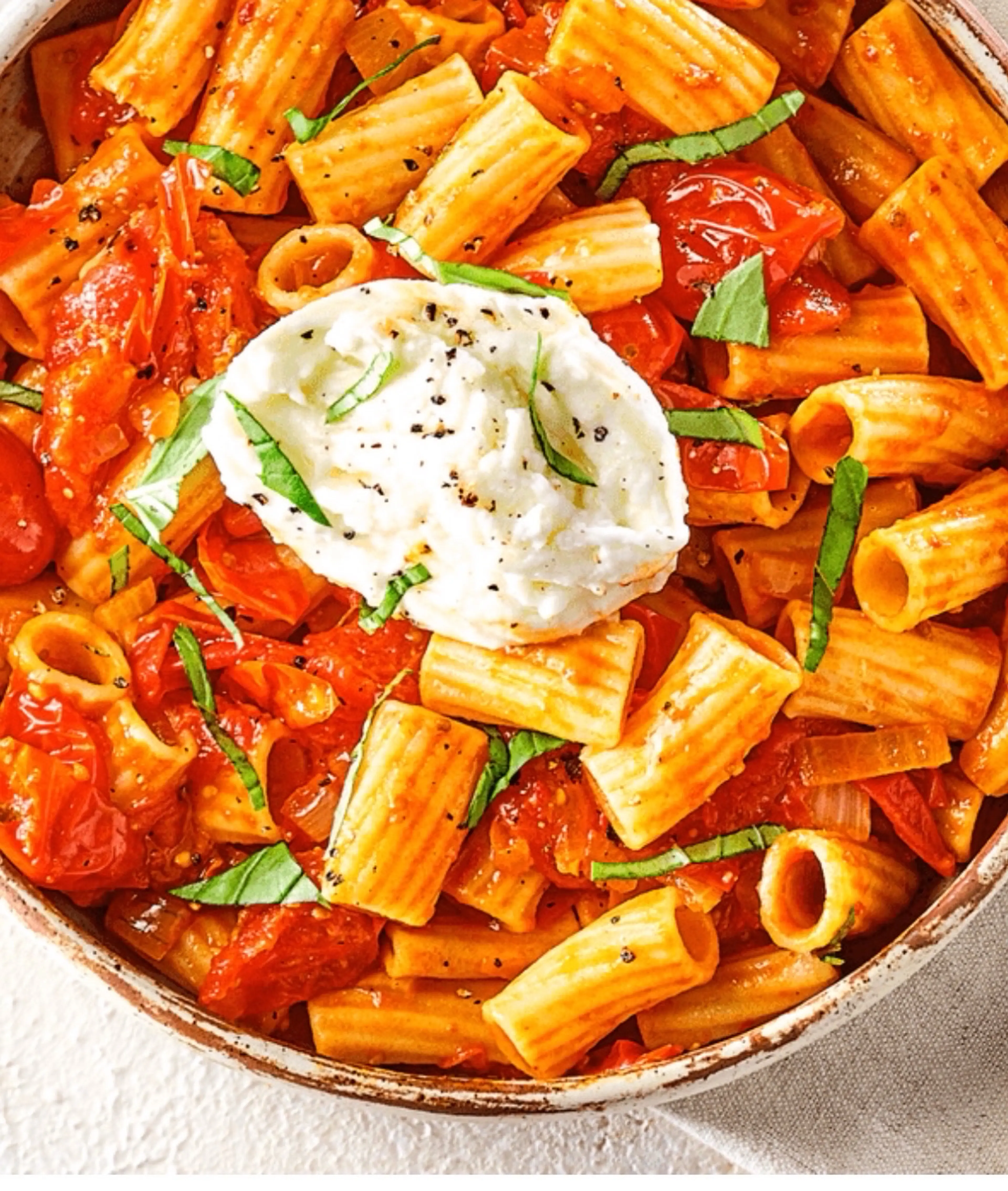Pasta met nduja en buffelmozzarella