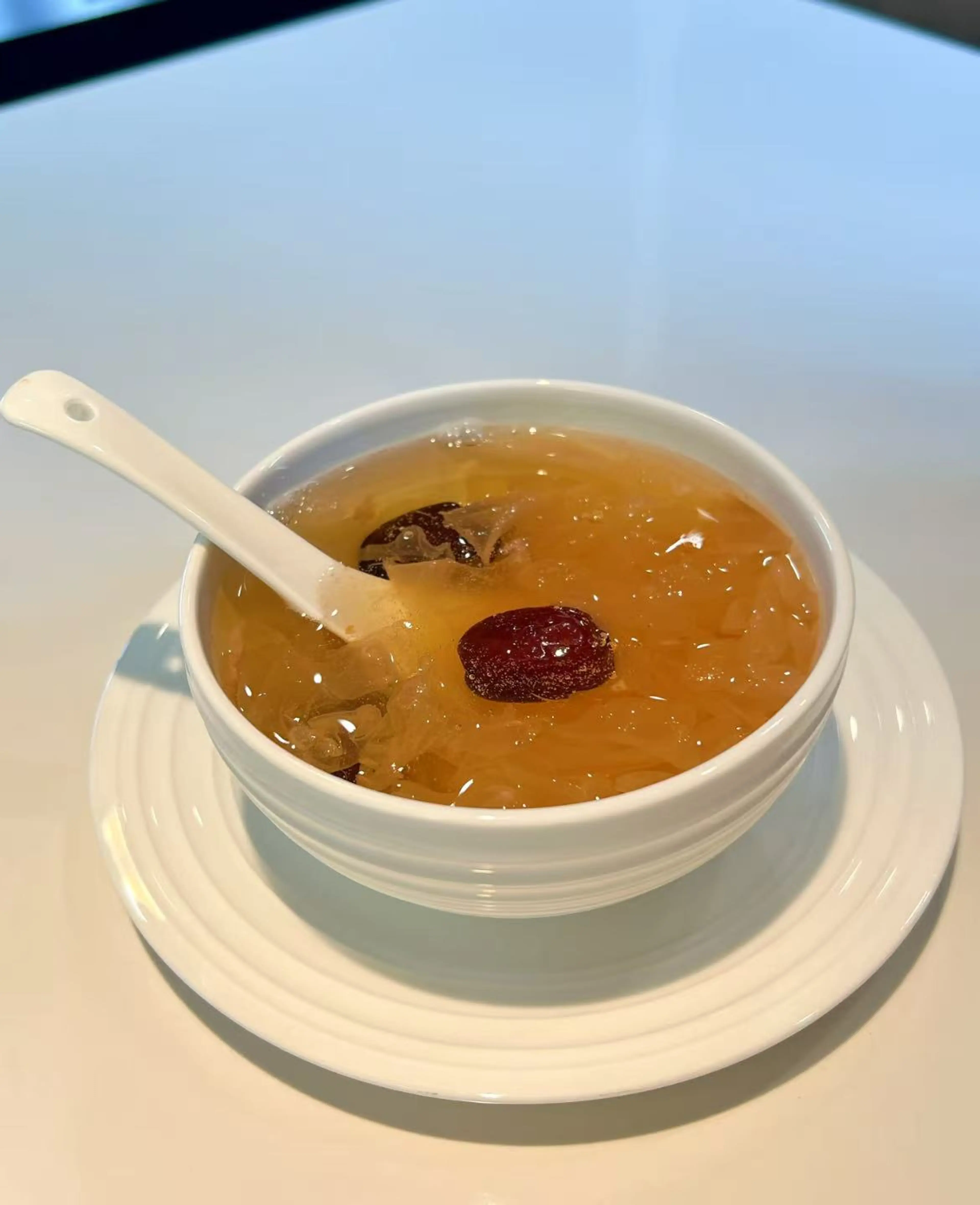 Red Dates & Snow Fungus Soup 紅棗銀耳羹