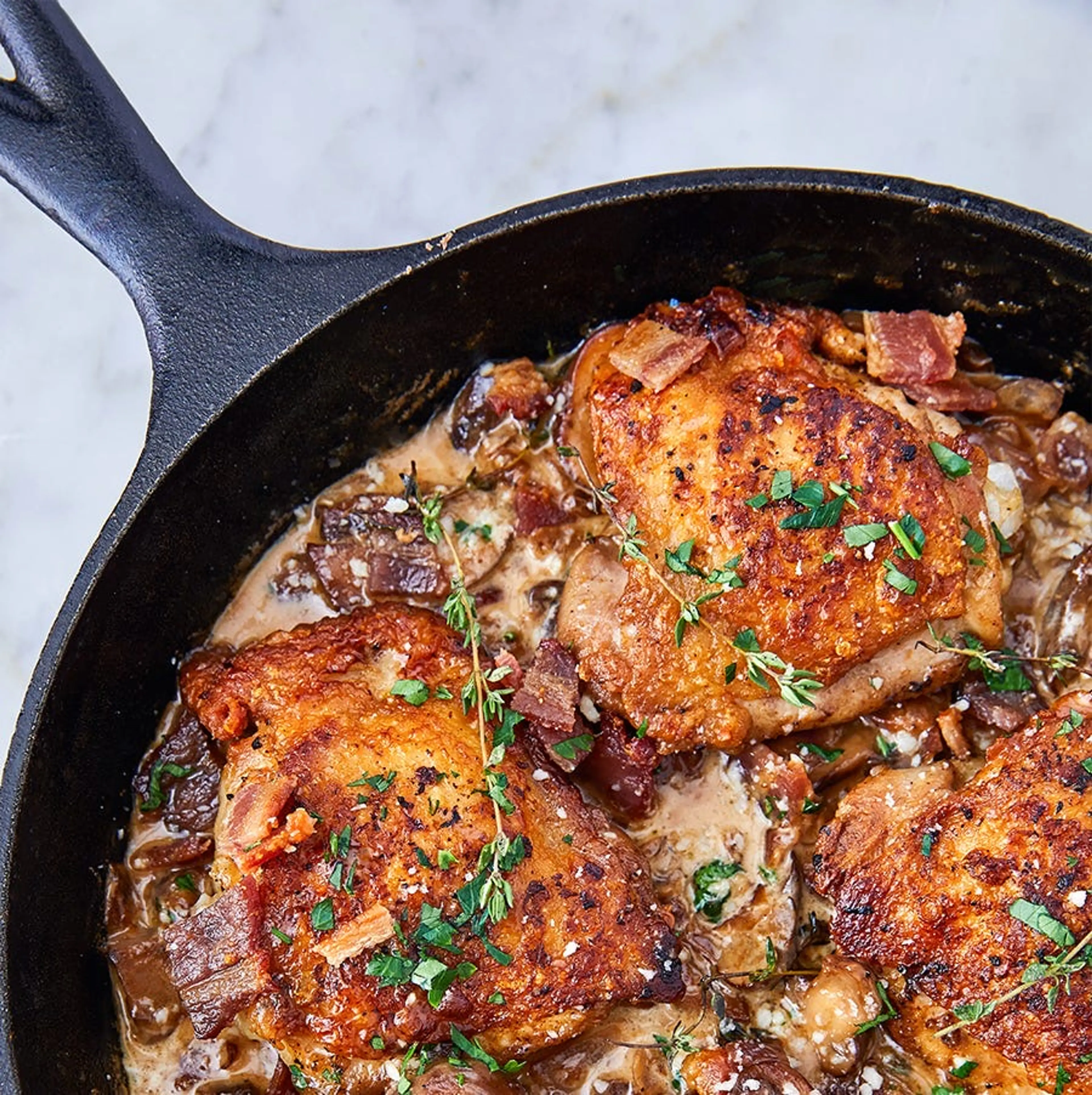 Keto Bacon Chicken Thighs With Garlic Cream Sauce