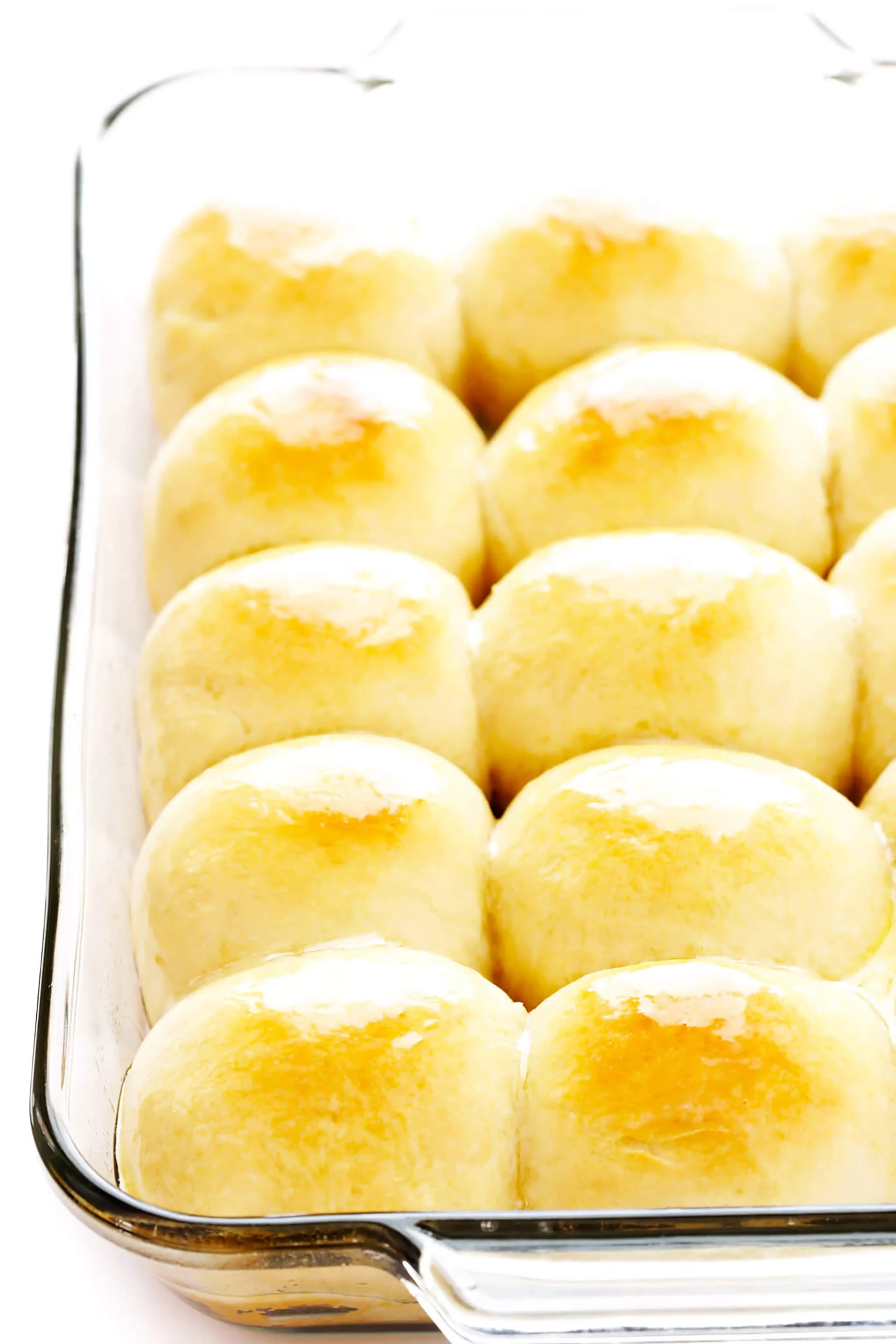 1-Hour Soft and Buttery Dinner Rolls
