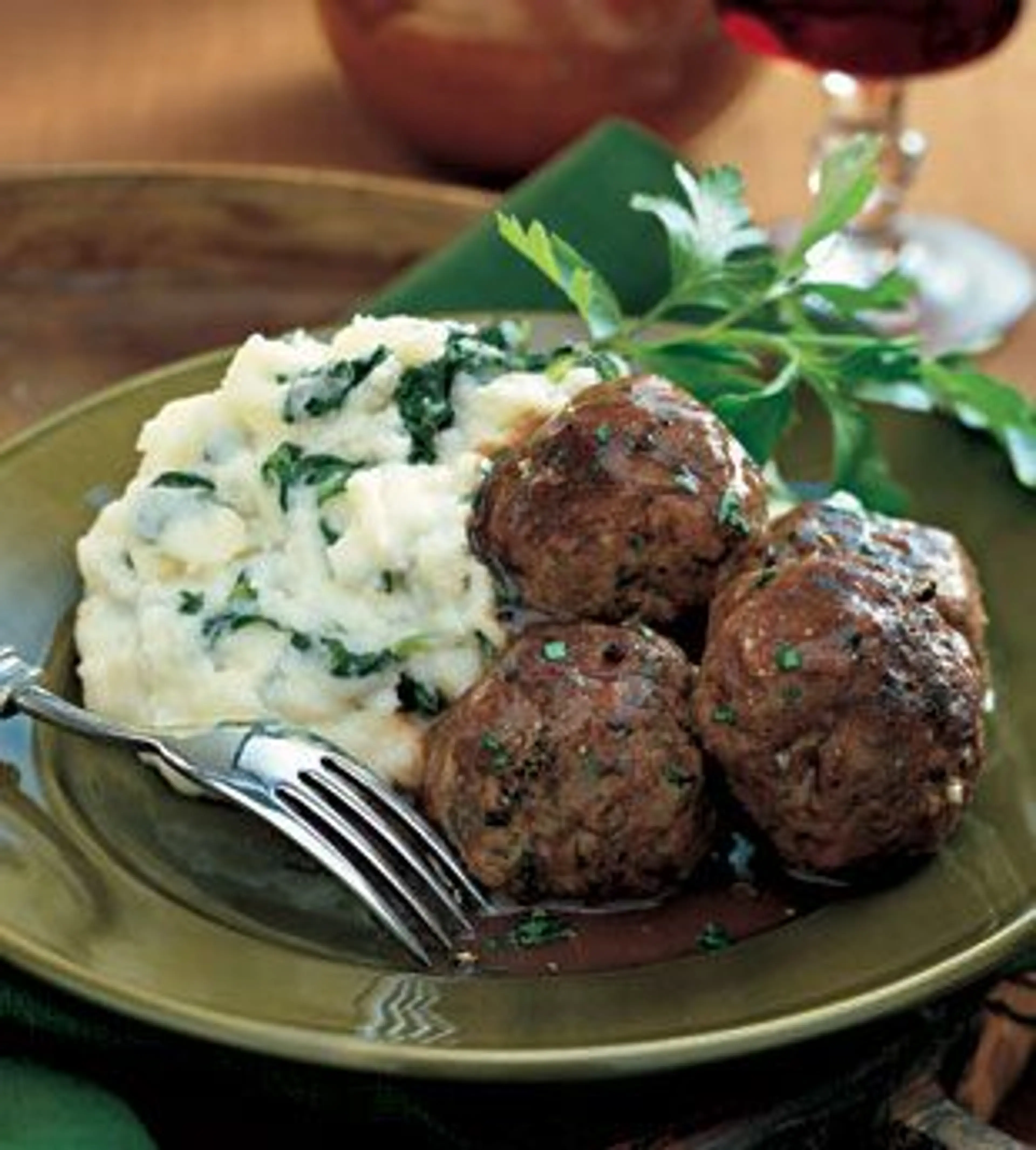 Braised Meatballs in Red-Wine Gravy