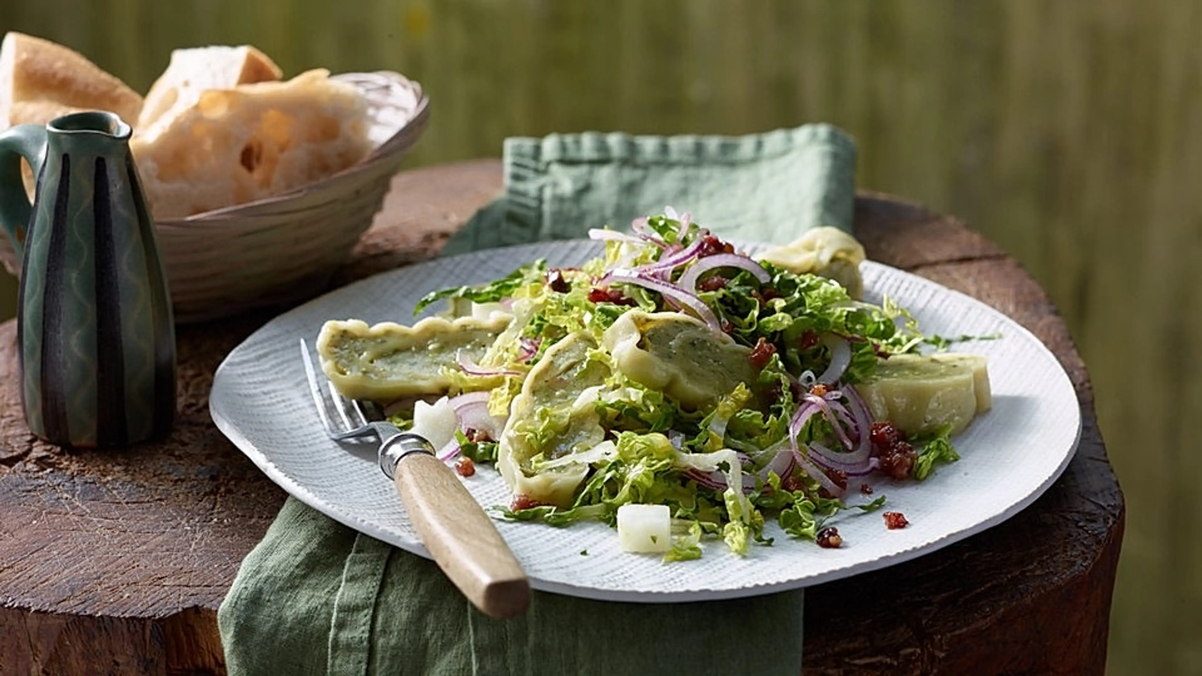 Winterlicher Maultaschensalat