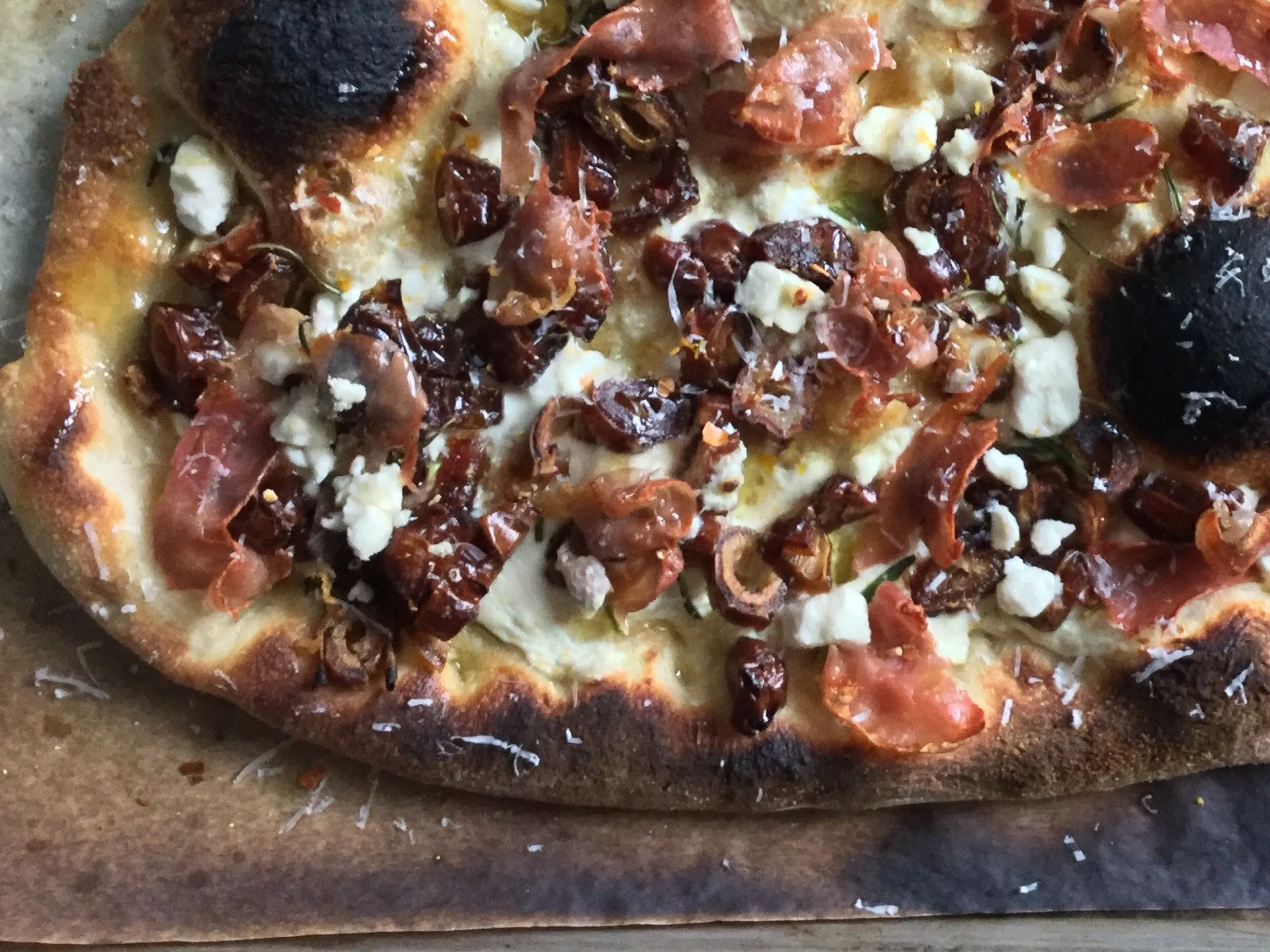 Date, Prosciutto & Cheese Pizza