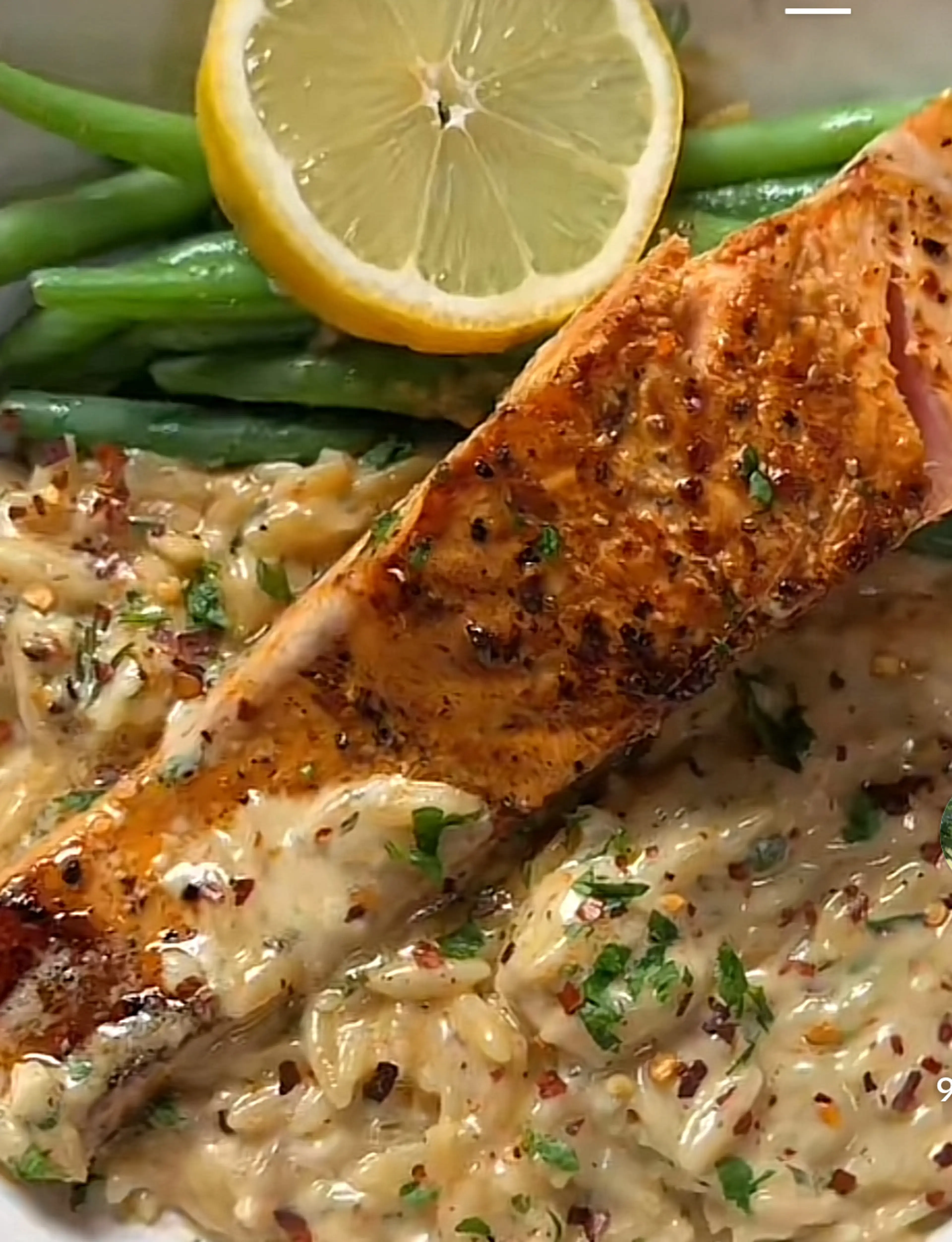 Orzo avec Saumon Mariné au Citron et Dijon