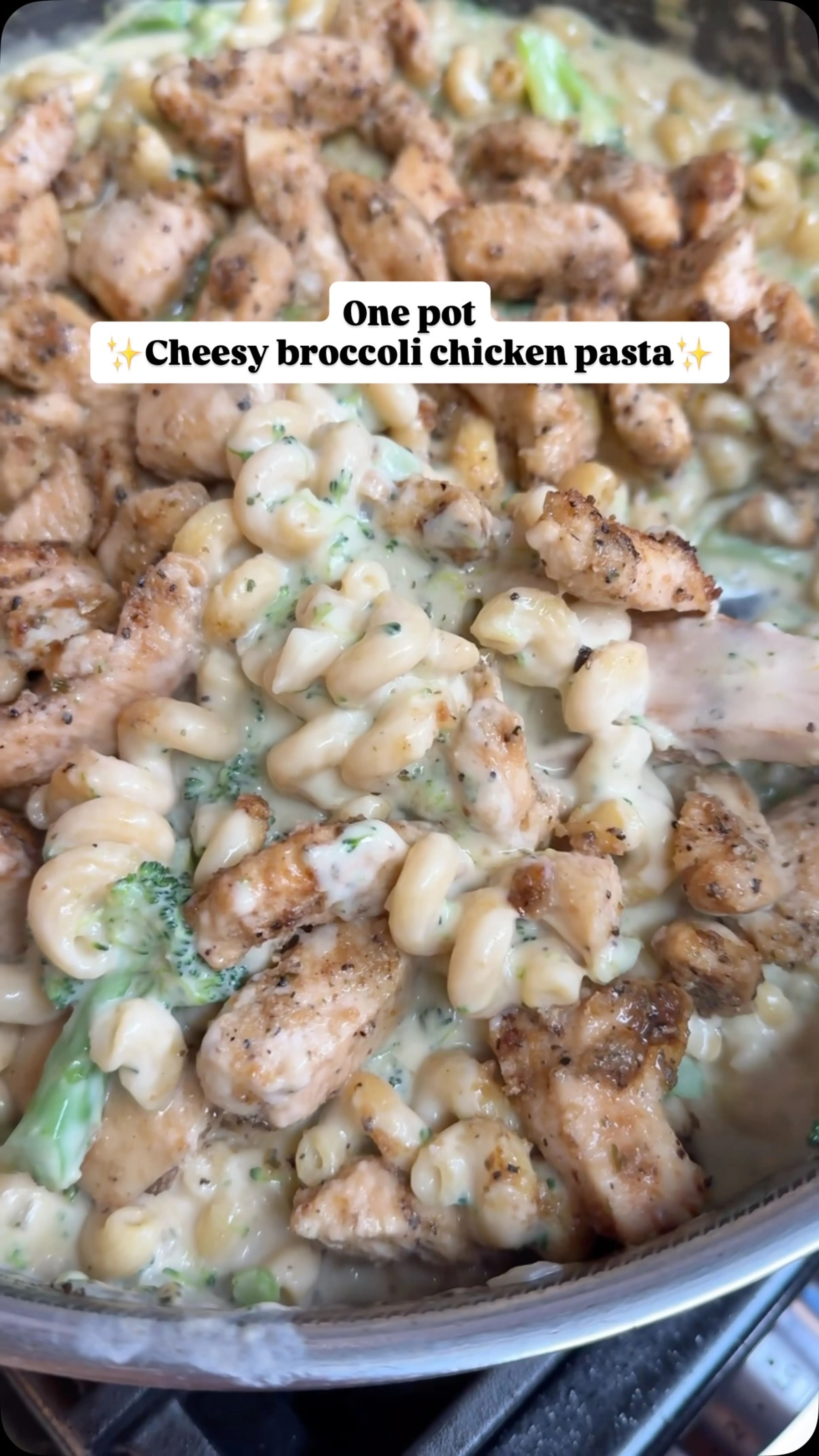 One Pot Cheesy Broccoli Chicken Pasta Protein Style