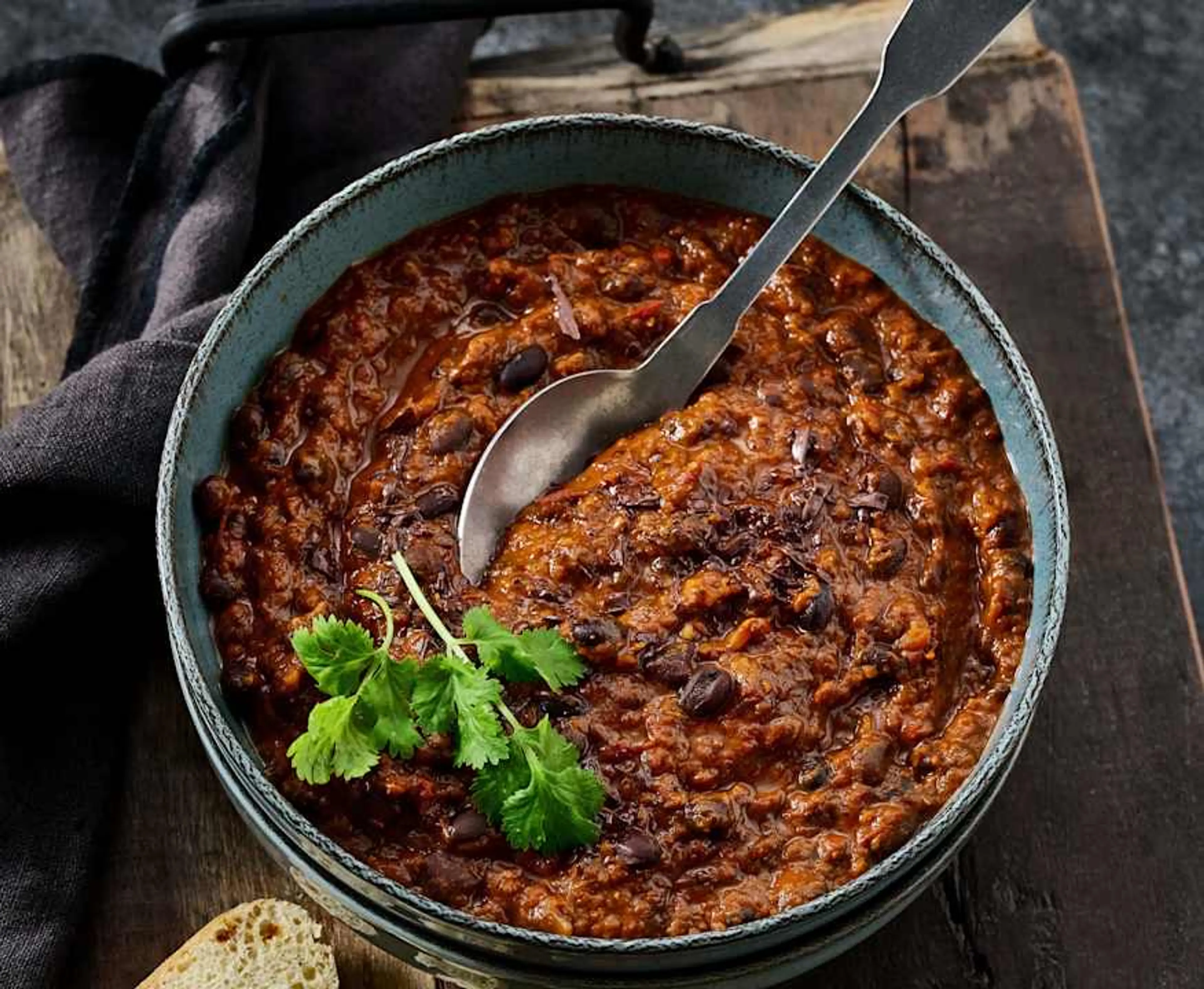 Schwarze-Bohnen-Chili mit Schokolade