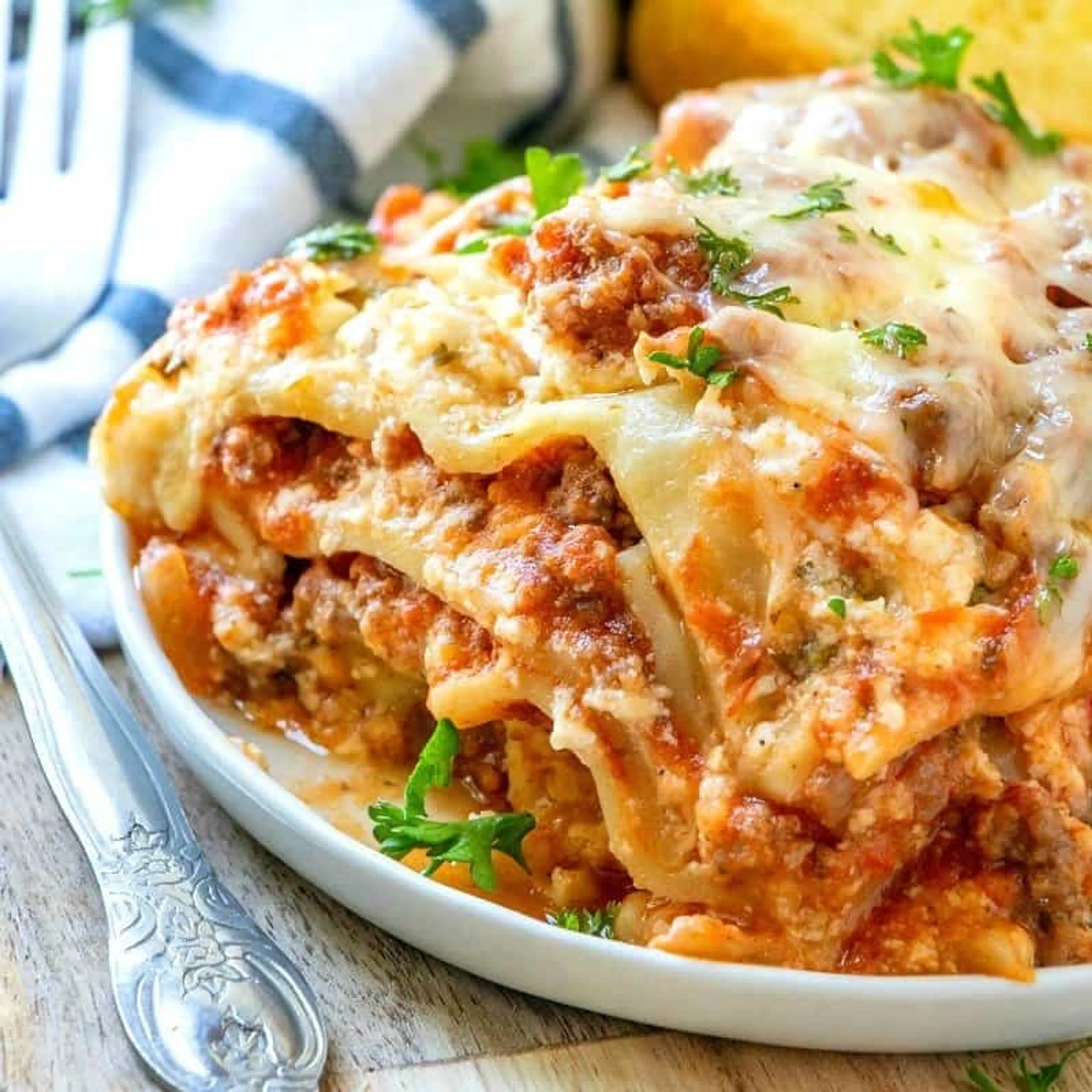 The Best Crock Pot Lasagna (+Video)
