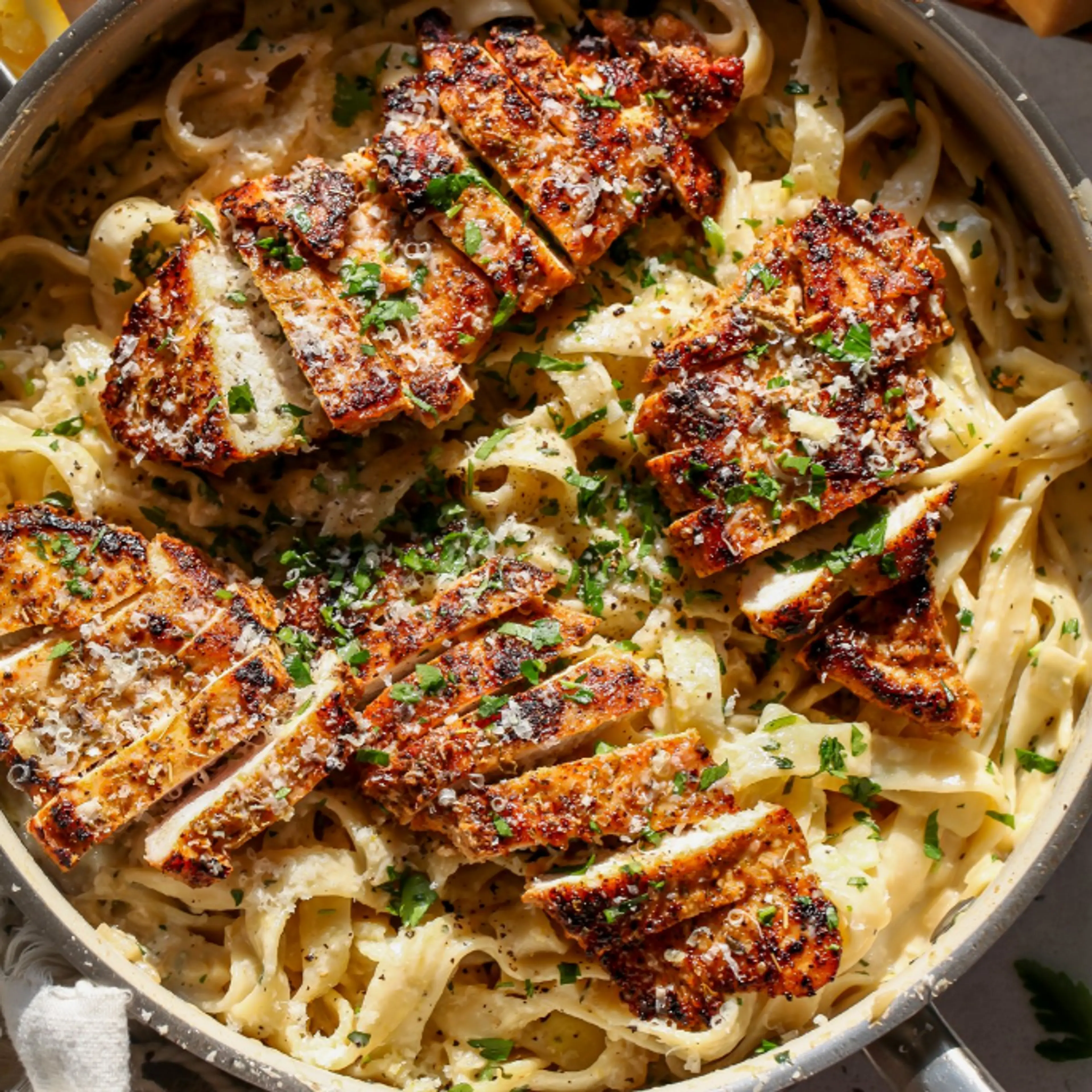 Creamy Lemon Chicken Pasta