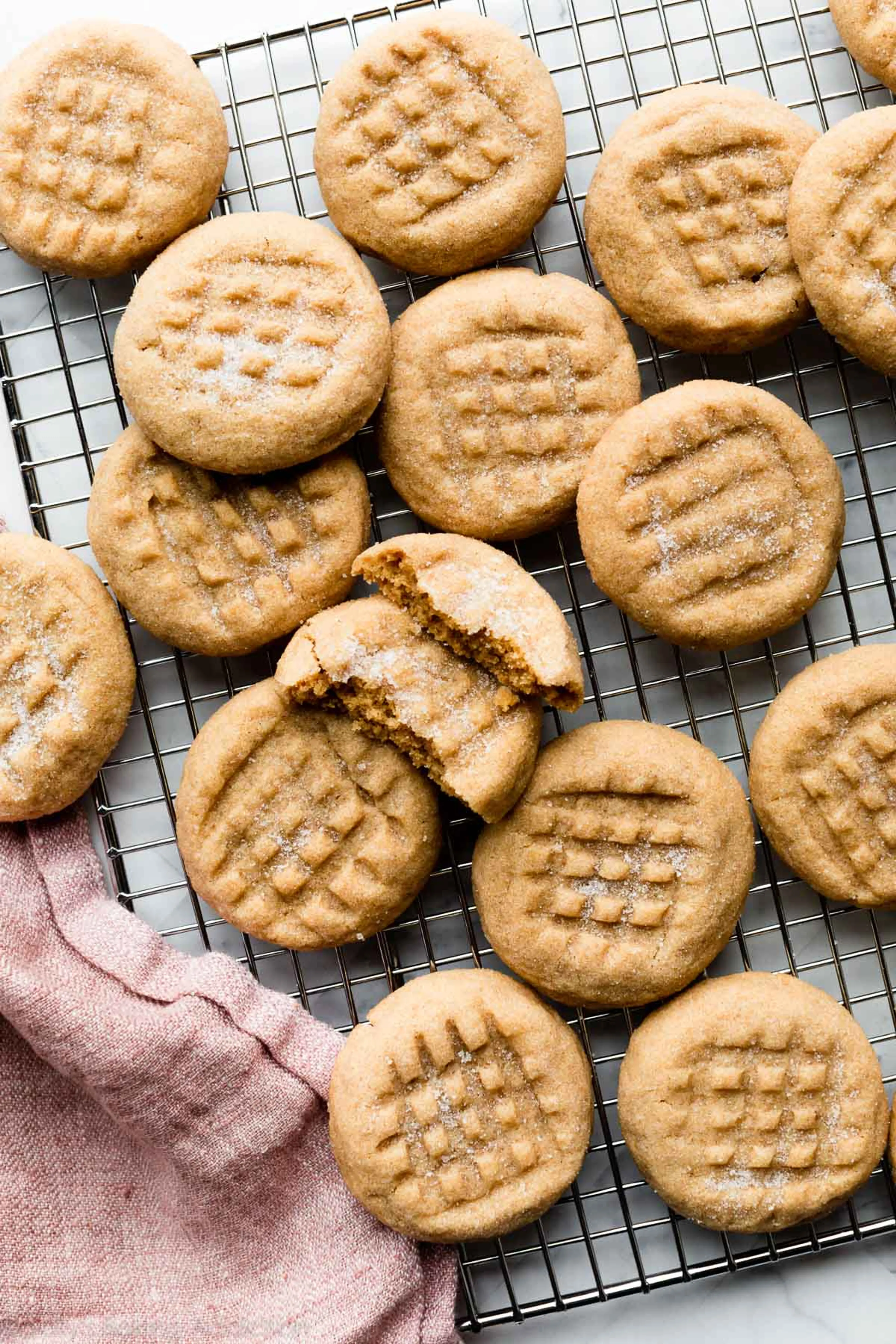 Soft & Thick Peanut Butter Cookies