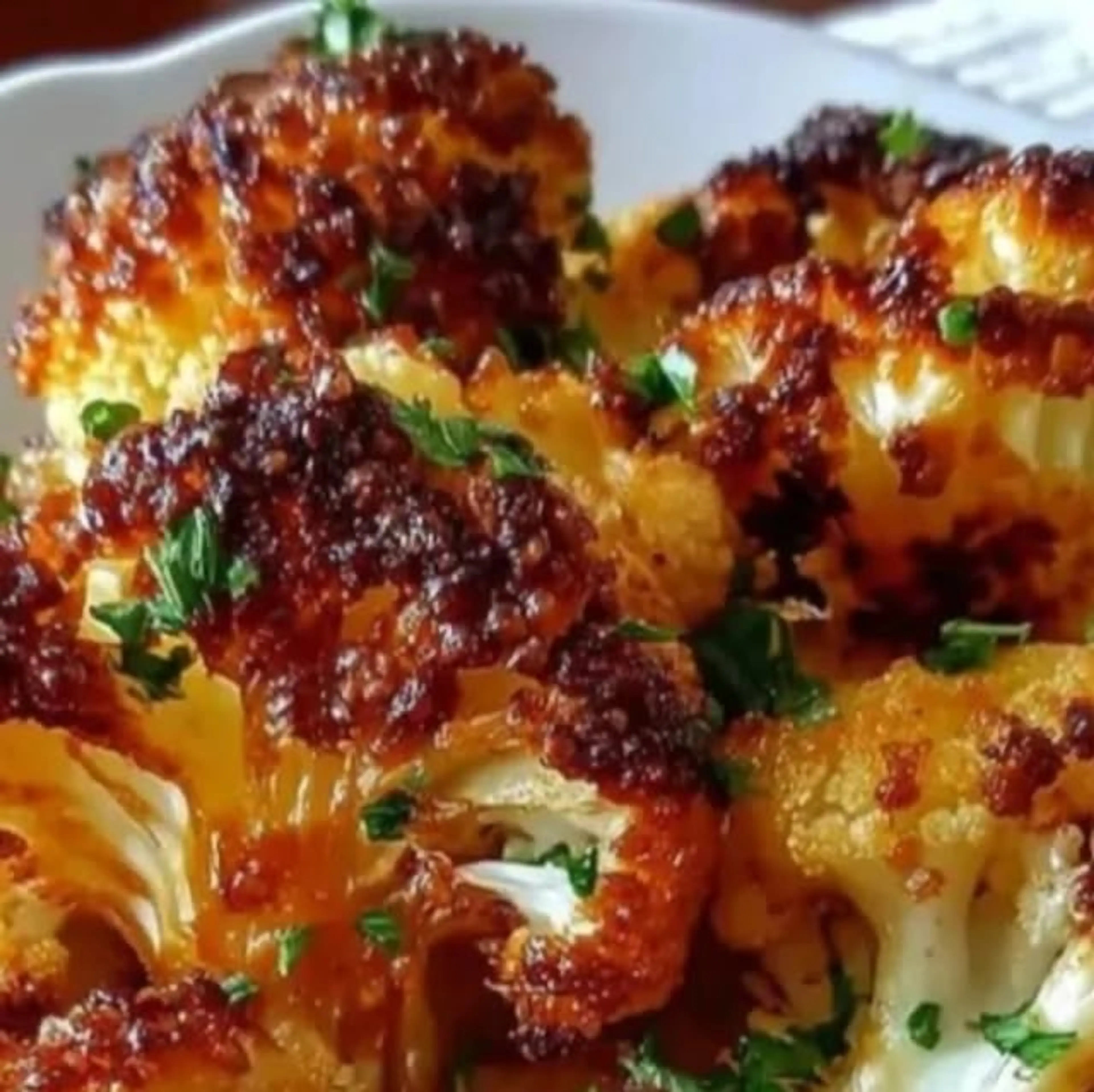 Crispy Garlic Parmesan Roasted Cauliflower