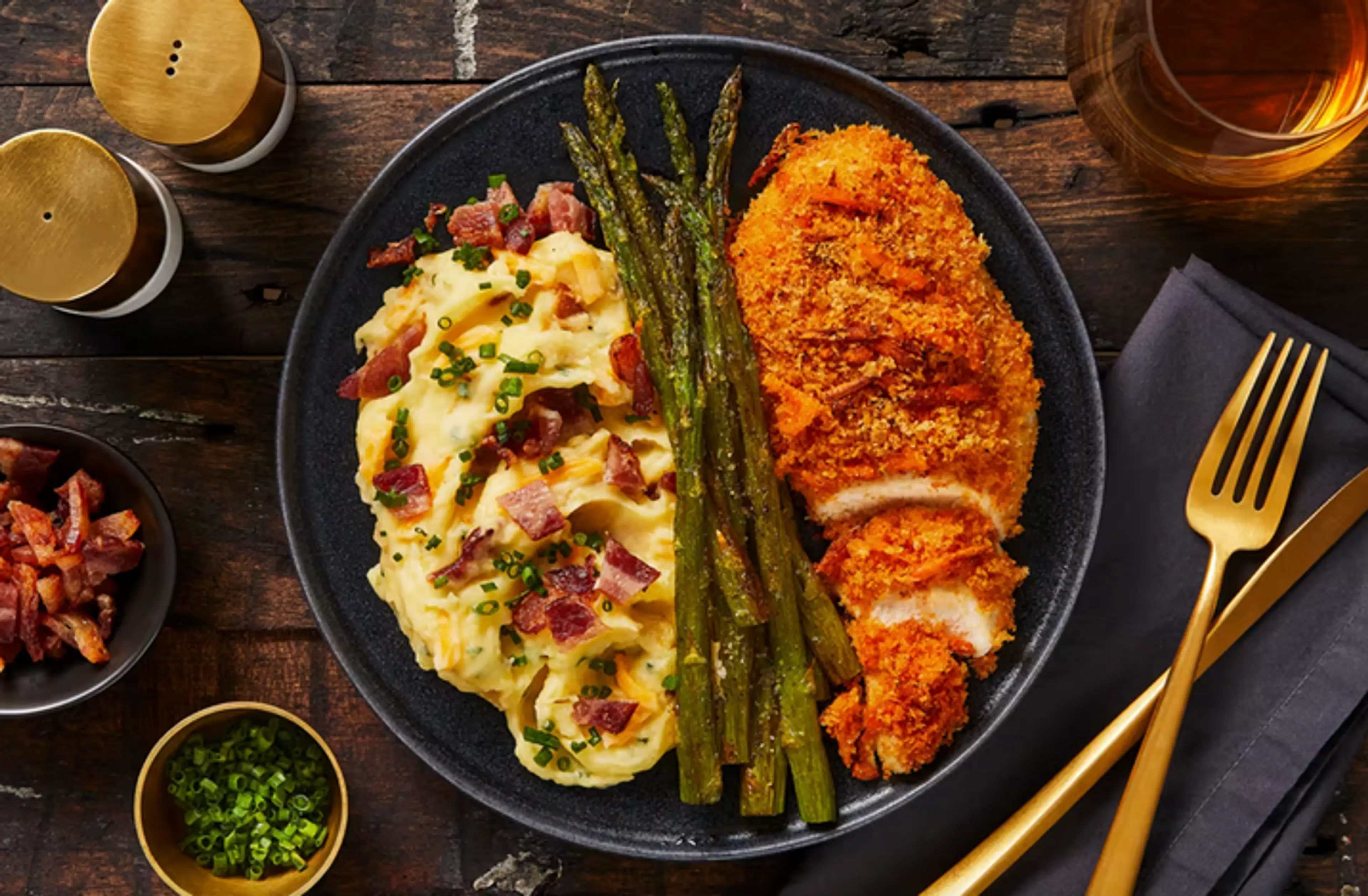 Crispy Cheddar Chicken w Bacon Mashed Potatoes & Asparagus