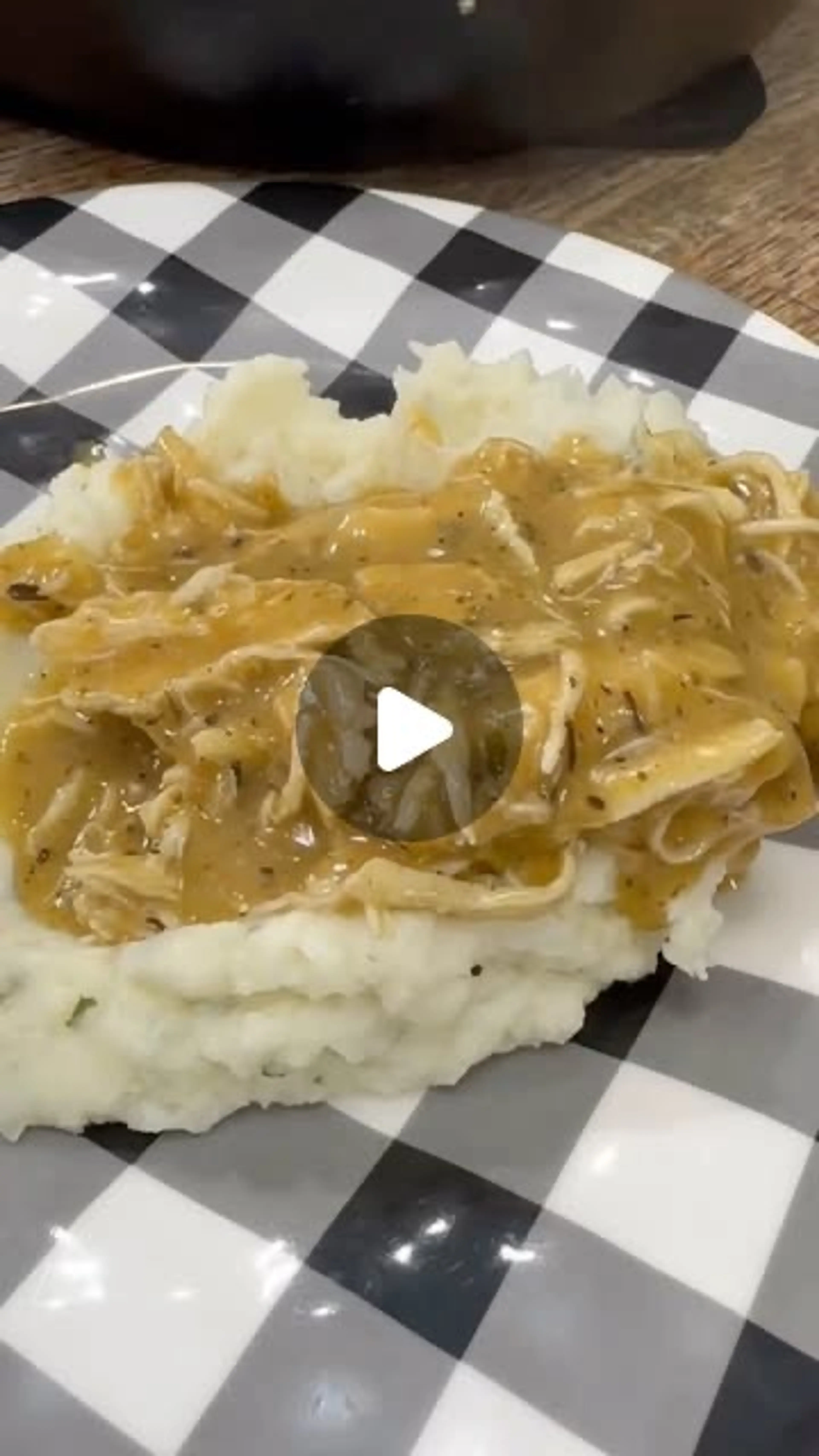 Easy One Pan Chicken and Gravy