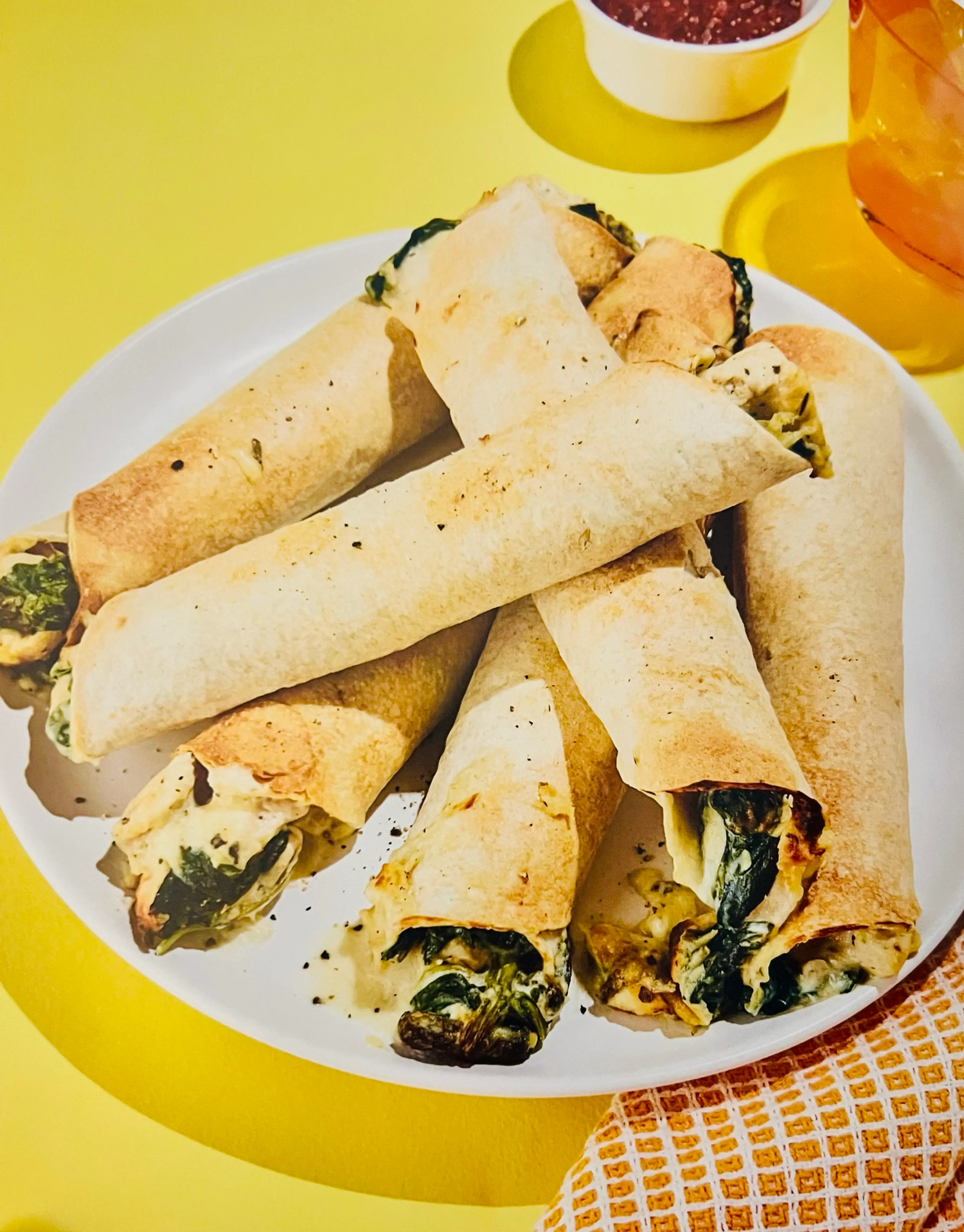 Creamy Garlic & Herb Chicken Taquitos