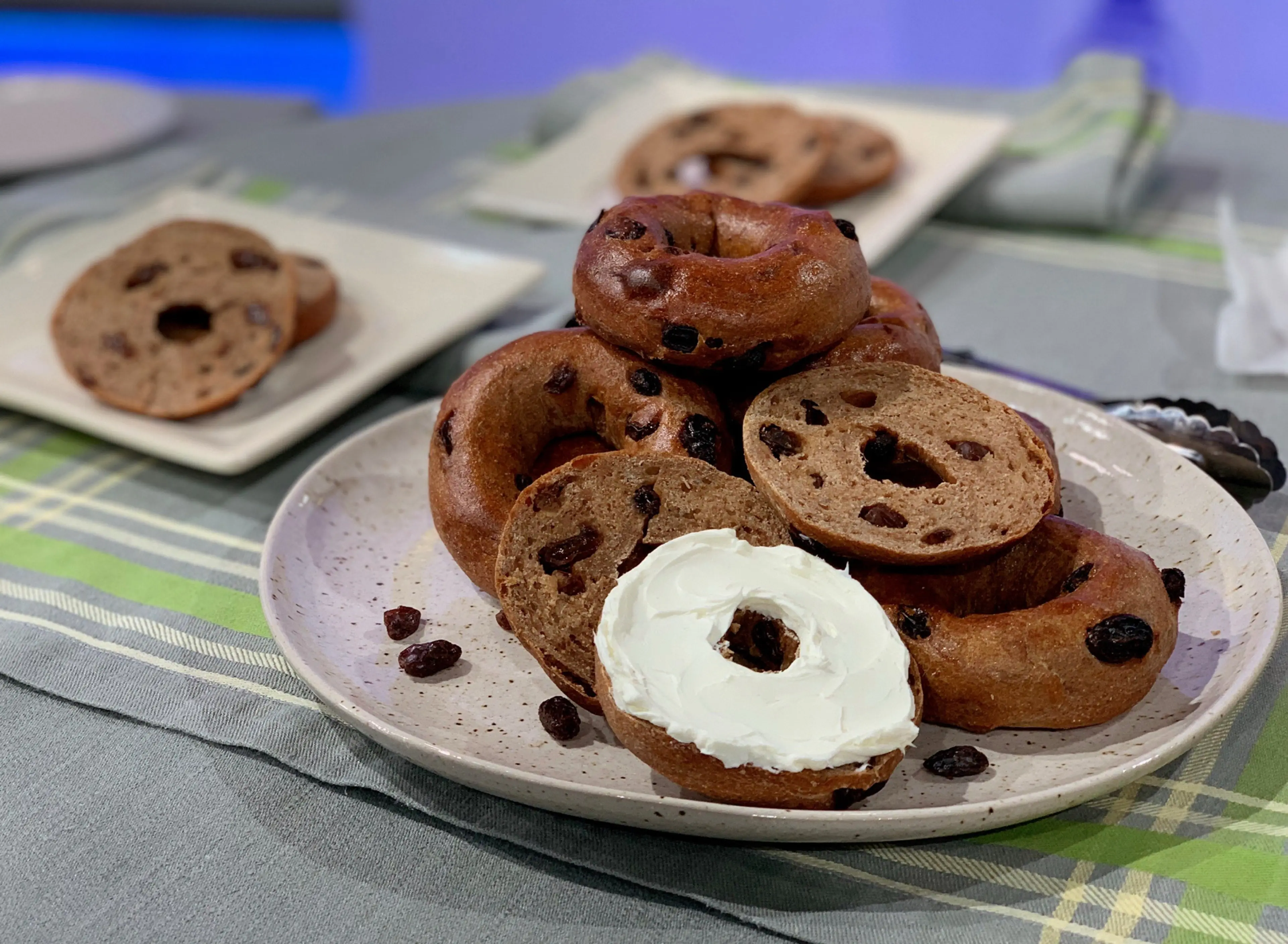 Cinnamon Raisin Protein Bagel