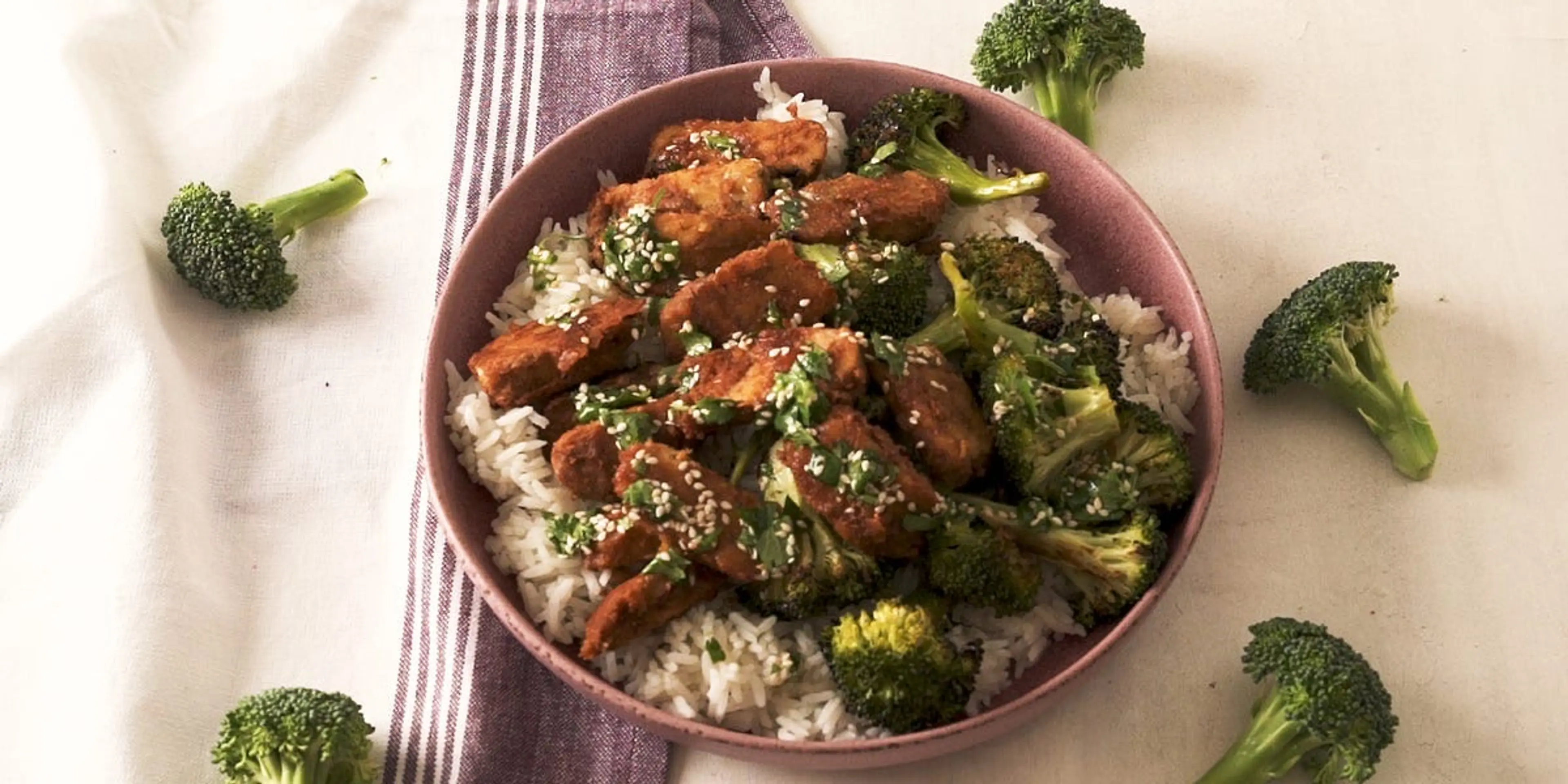 Baked Tempeh With Peanut Sauce