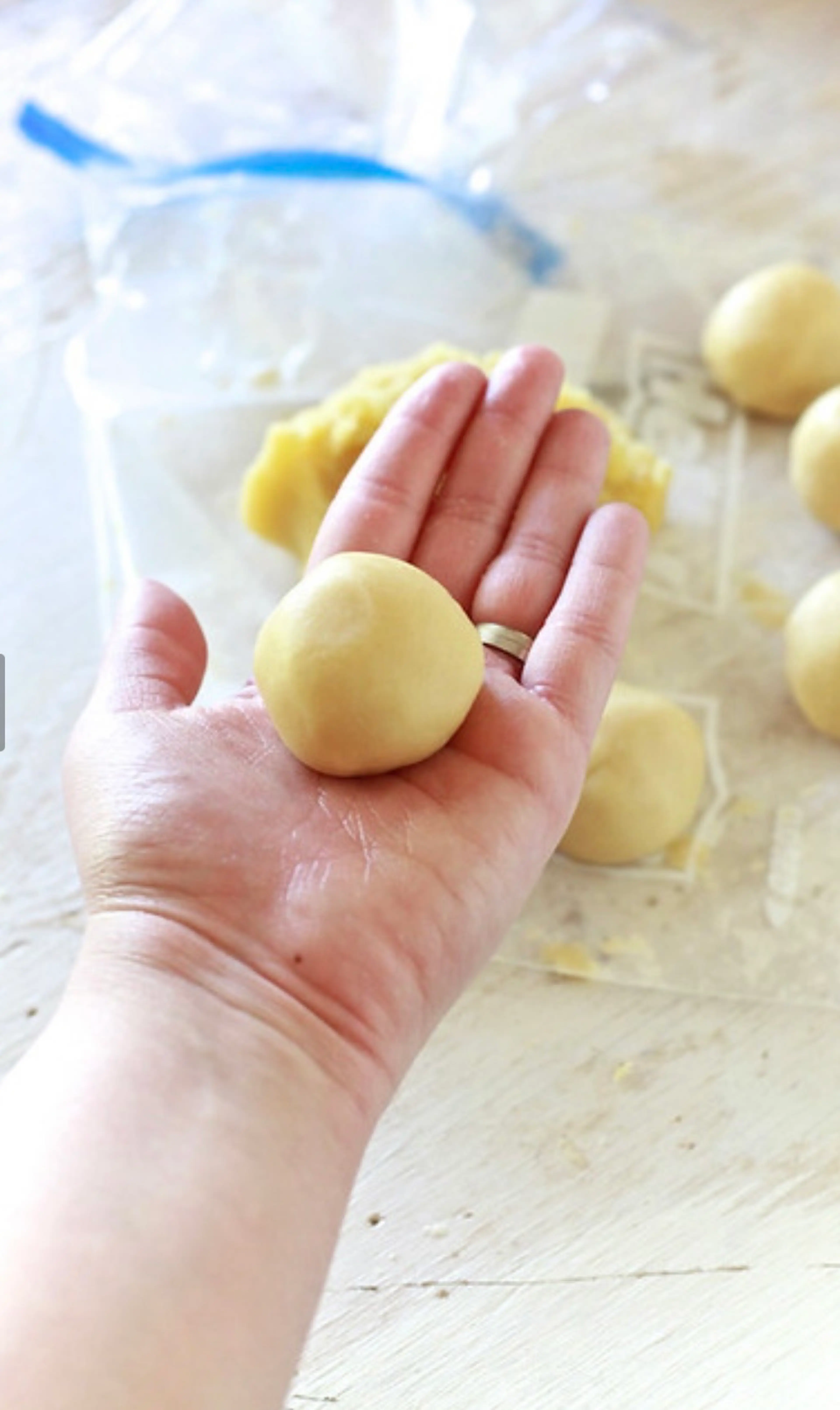 Almond Pillow Cookies