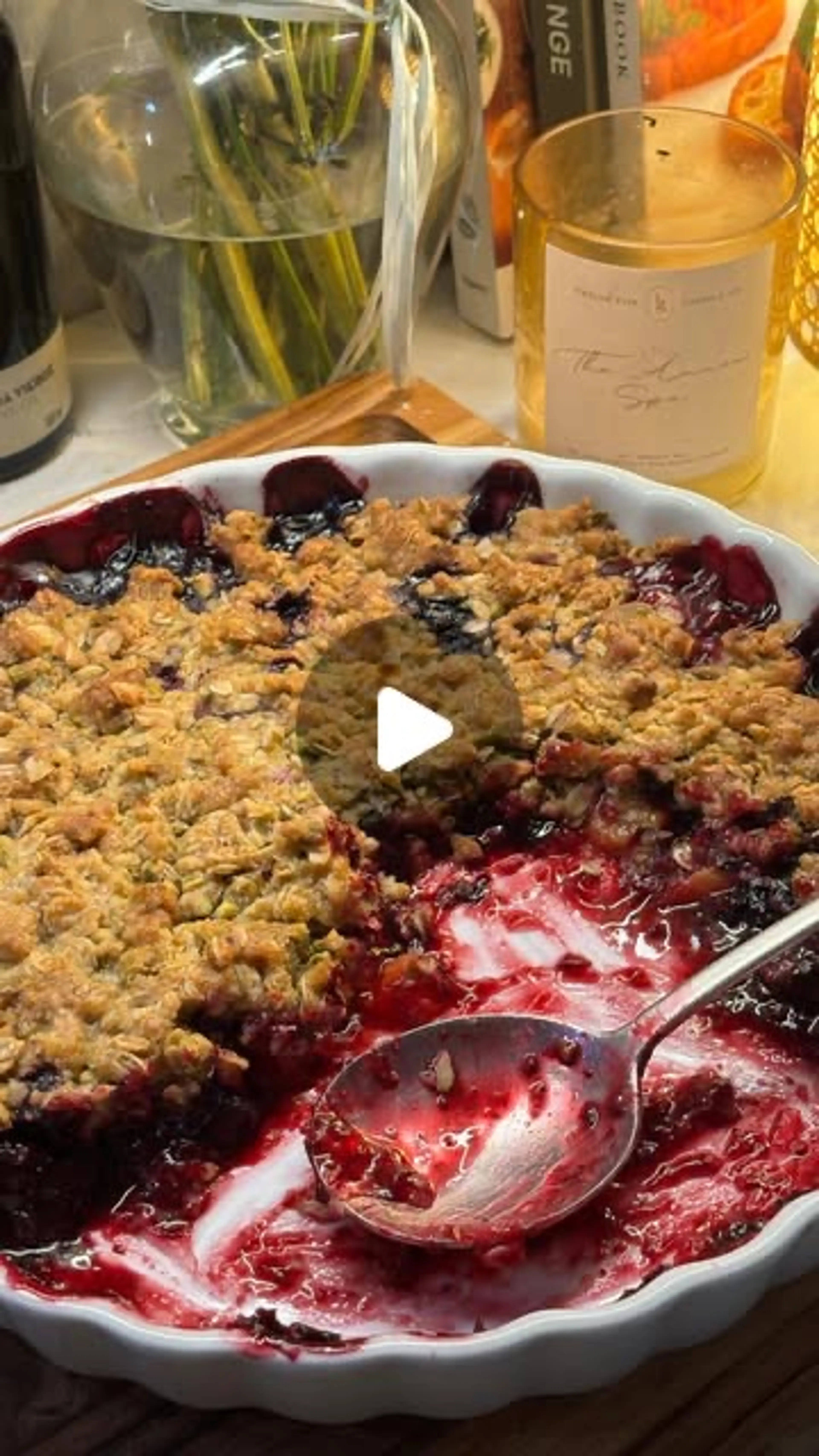 Blueberry Peach and Pistachio Crumble