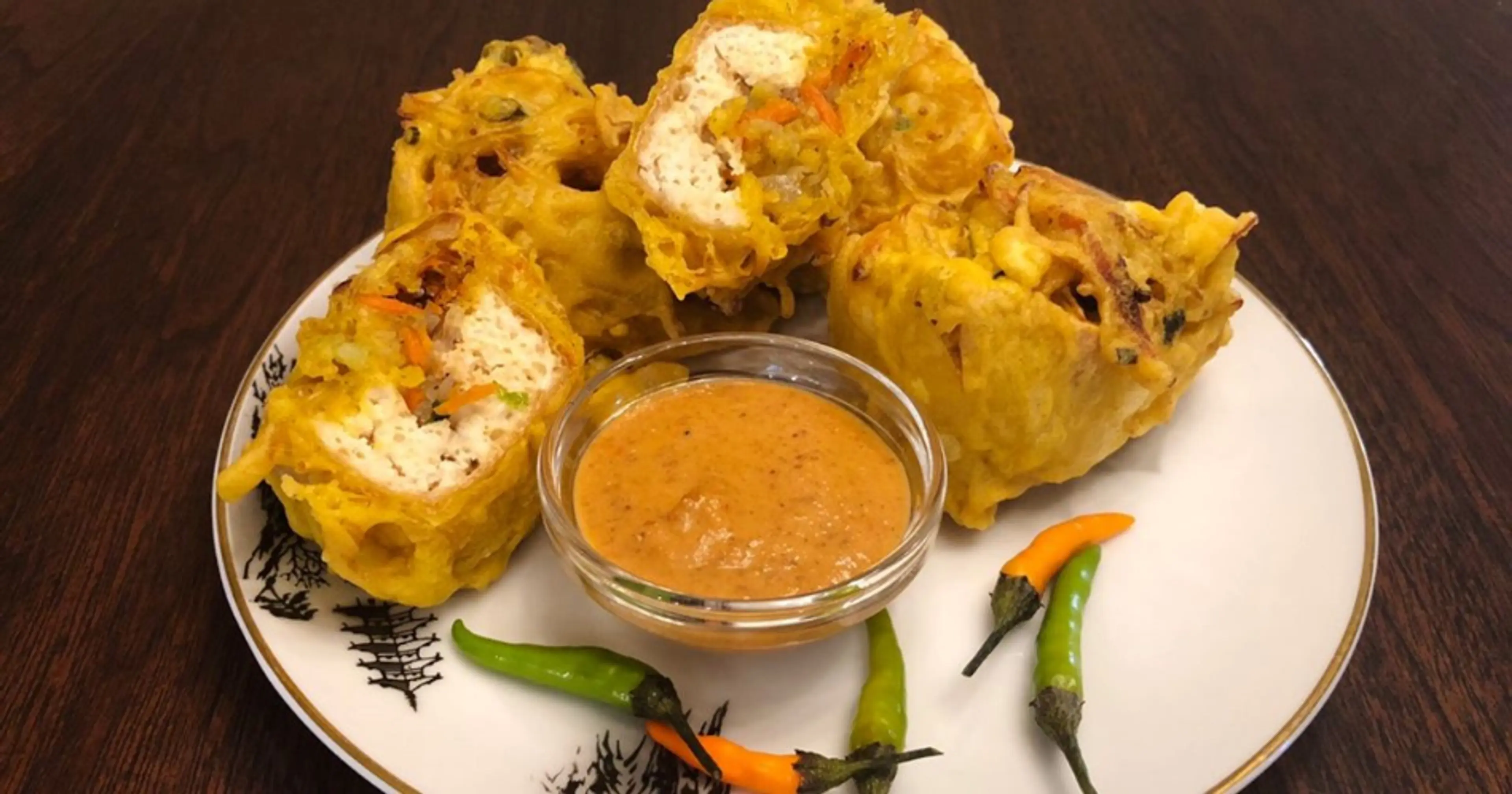 Indonesian Deep Fried Stuffed Tofu (Tahu Isi)