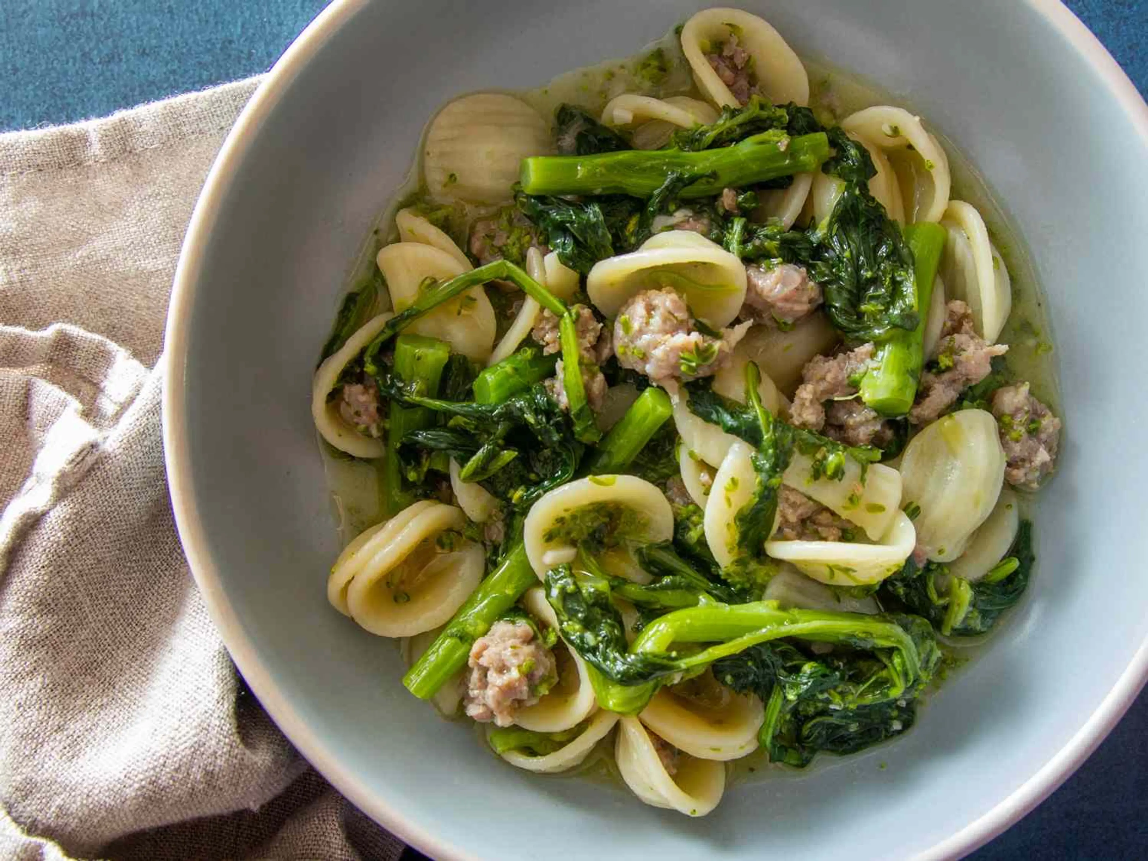 Orecchiette con Salsiccia e Cime di Rapa (Orecchiette With S