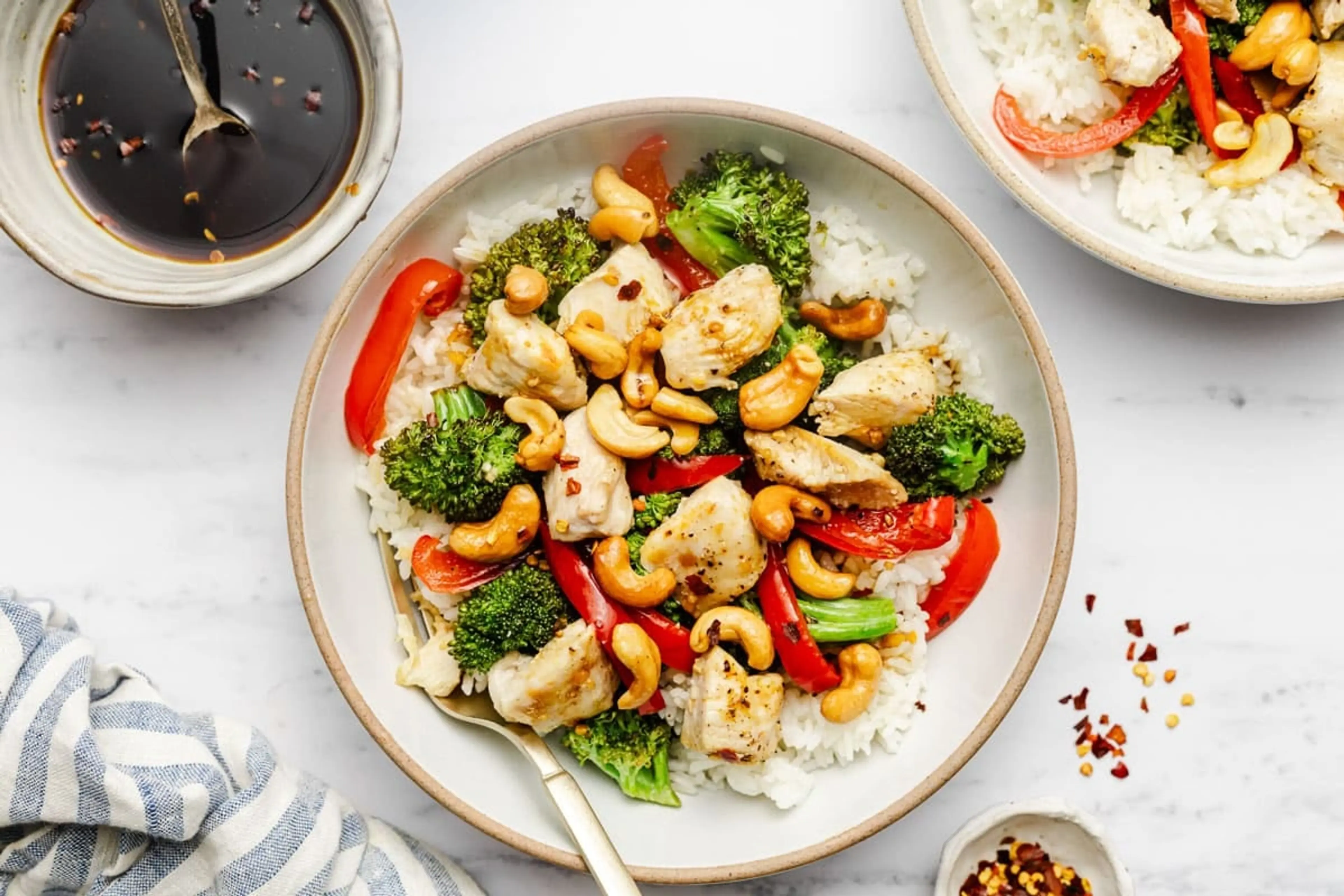 Easy Sheet Pan Cashew Chicken