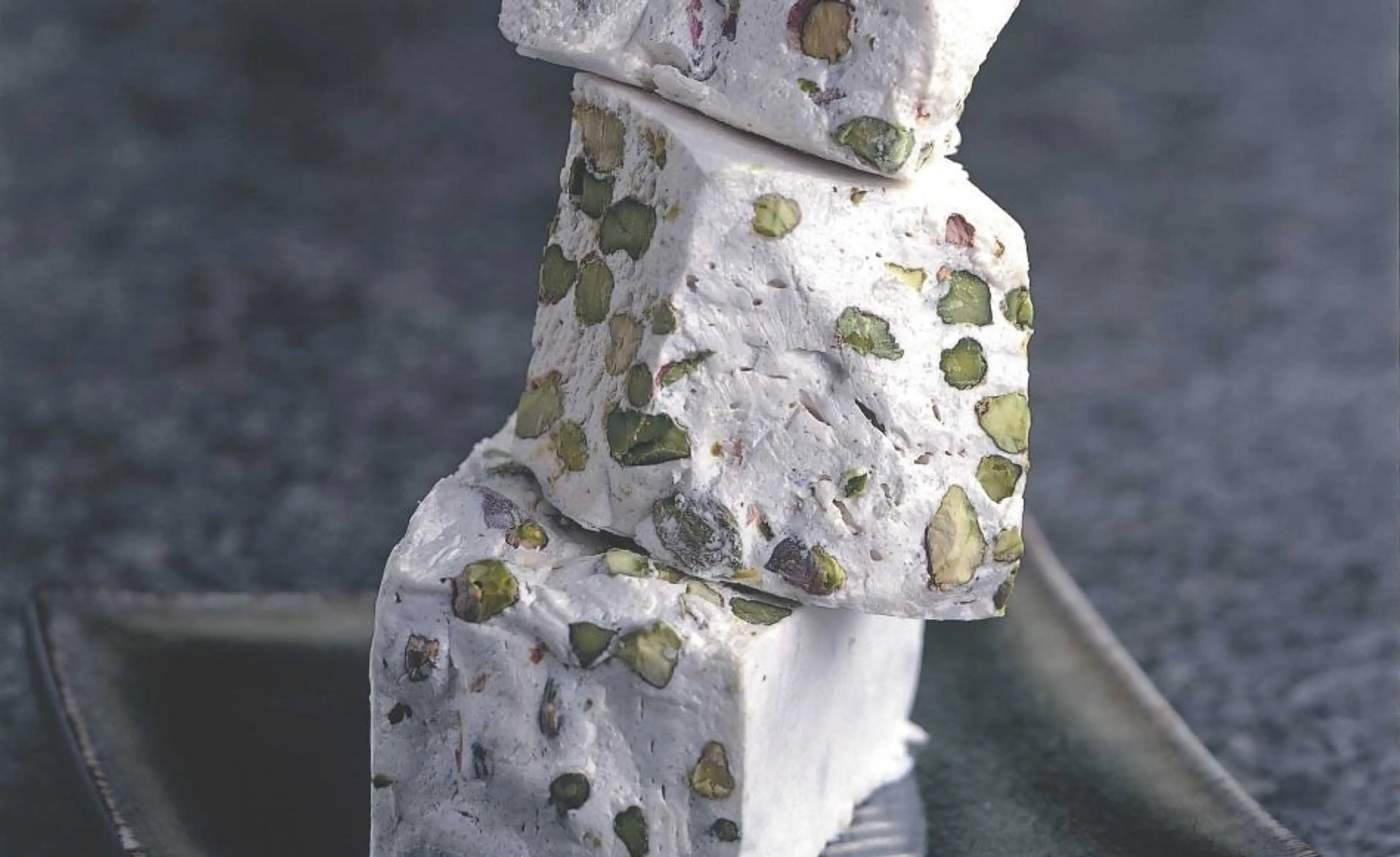 NOUGAT BLANC À LA PISTACHE