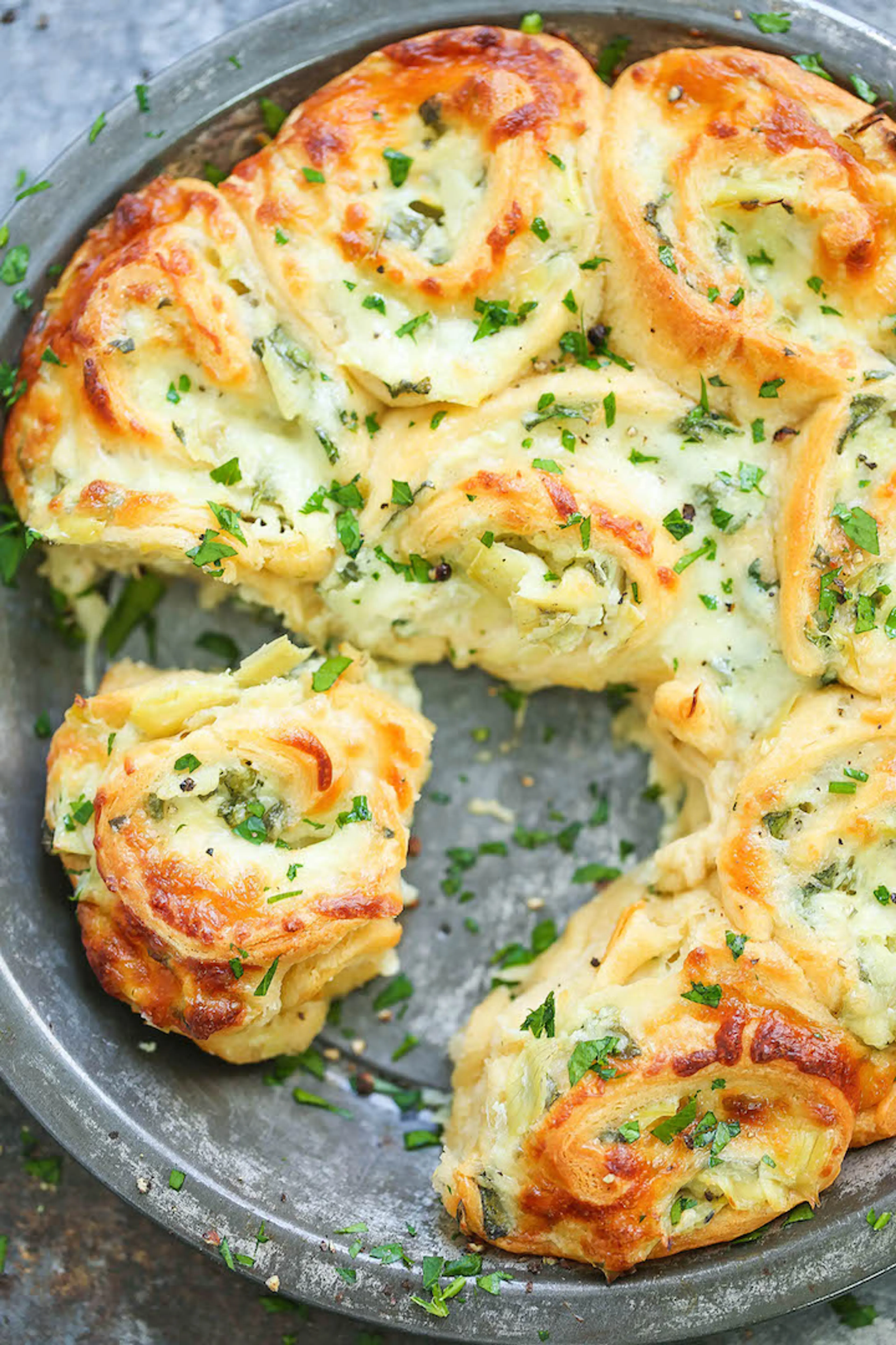 Cheesy Spinach and Artichoke Pinwheels