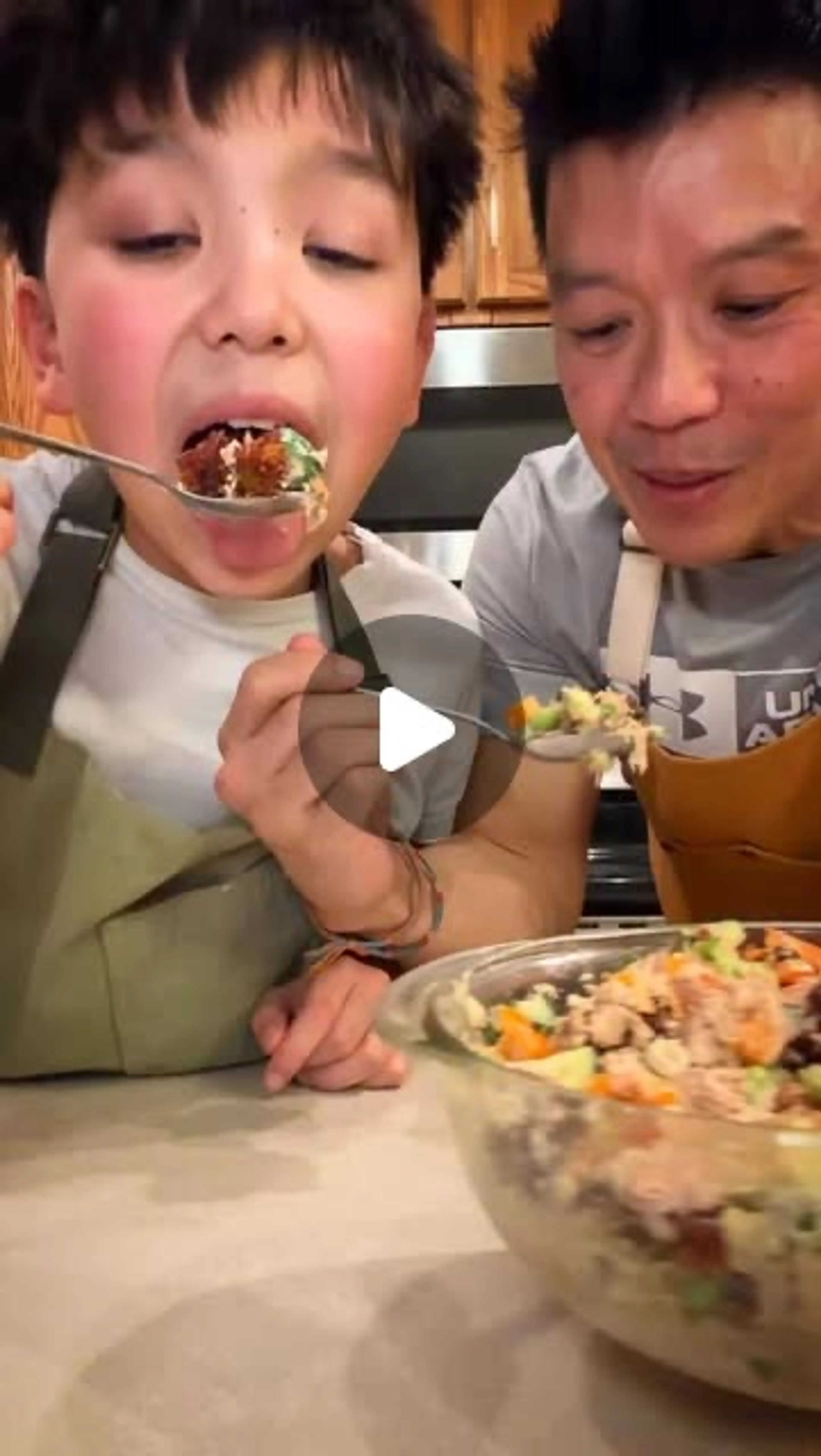 Crispy Rice Tuna Salad #crispyrice #tunasalad #saladrecipe #