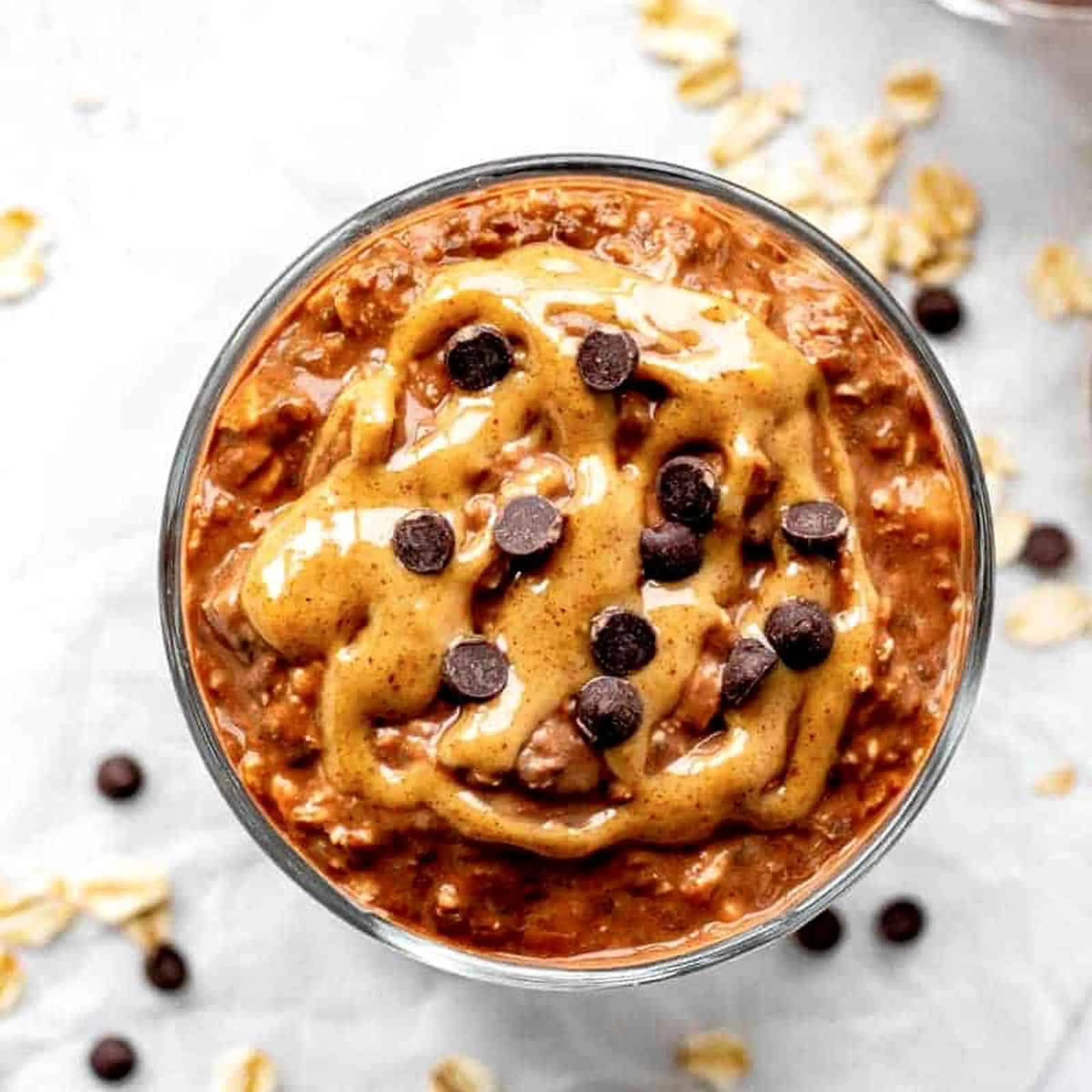 Healthy Chocolate Peanut Butter Banana Overnight Oats