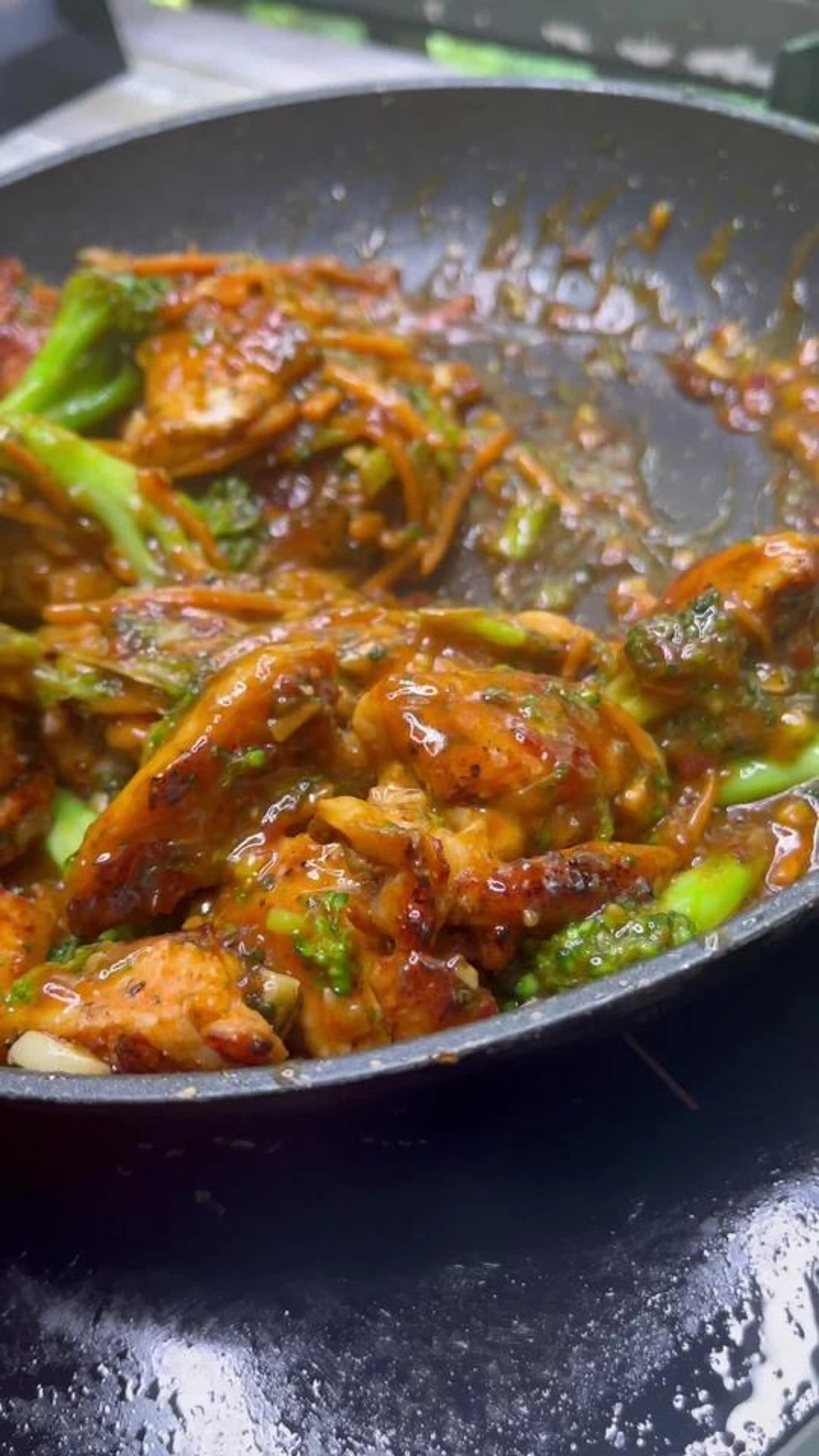 Chili Garlic Chicken And Broccoli