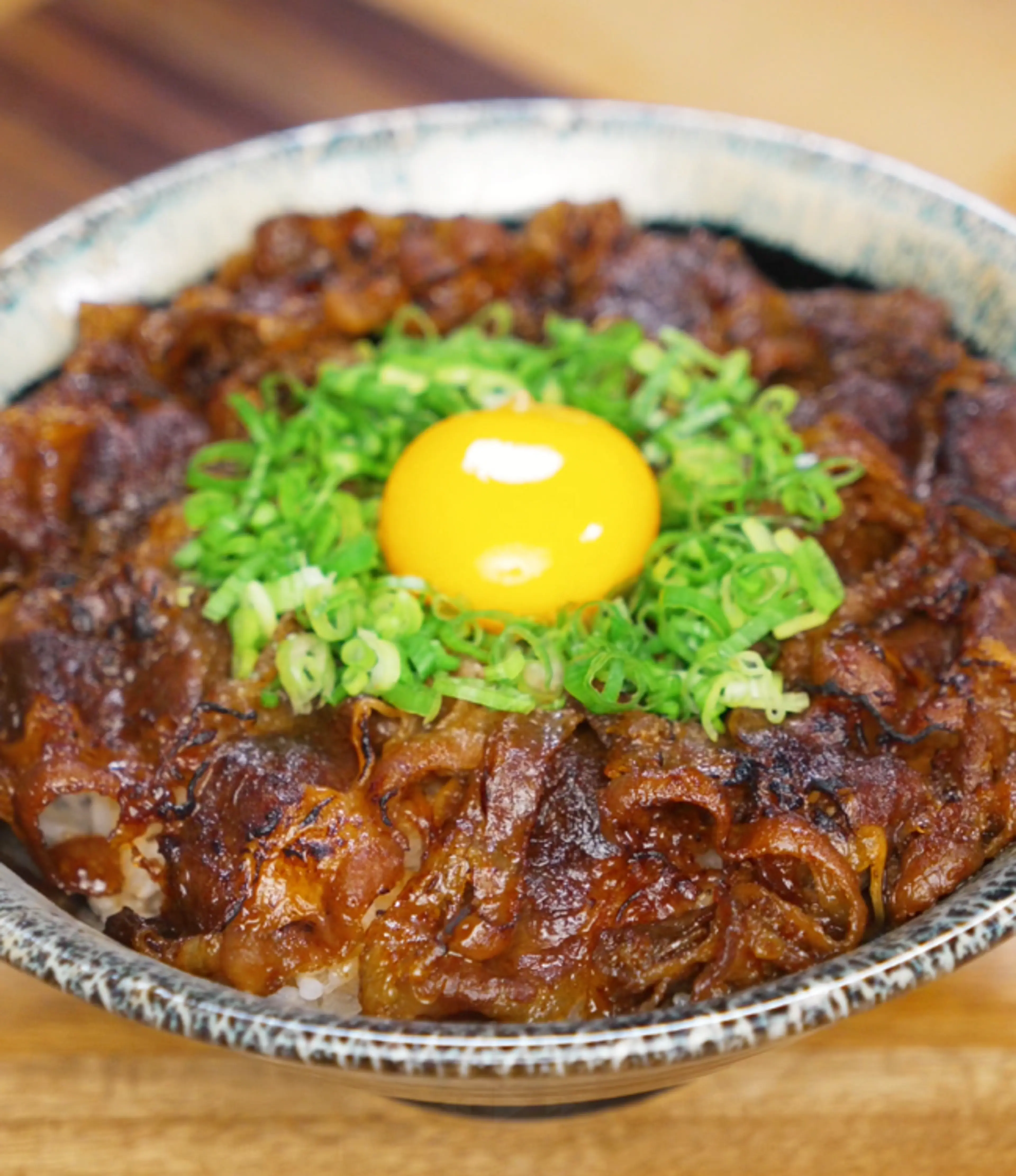Yakiniku Bowl (Japanese BBQ Beef Bowl)