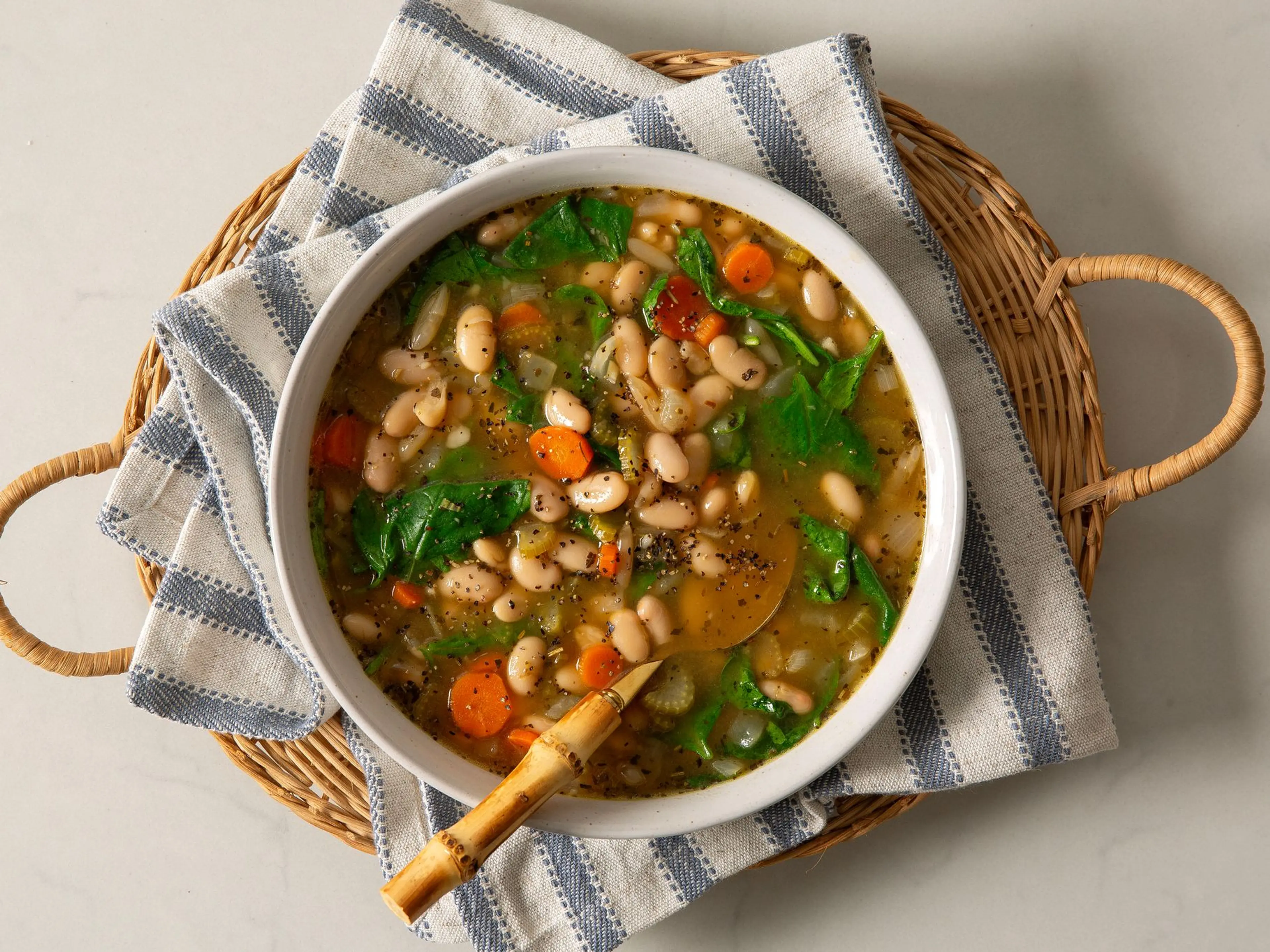 White Bean and Spinach Soup