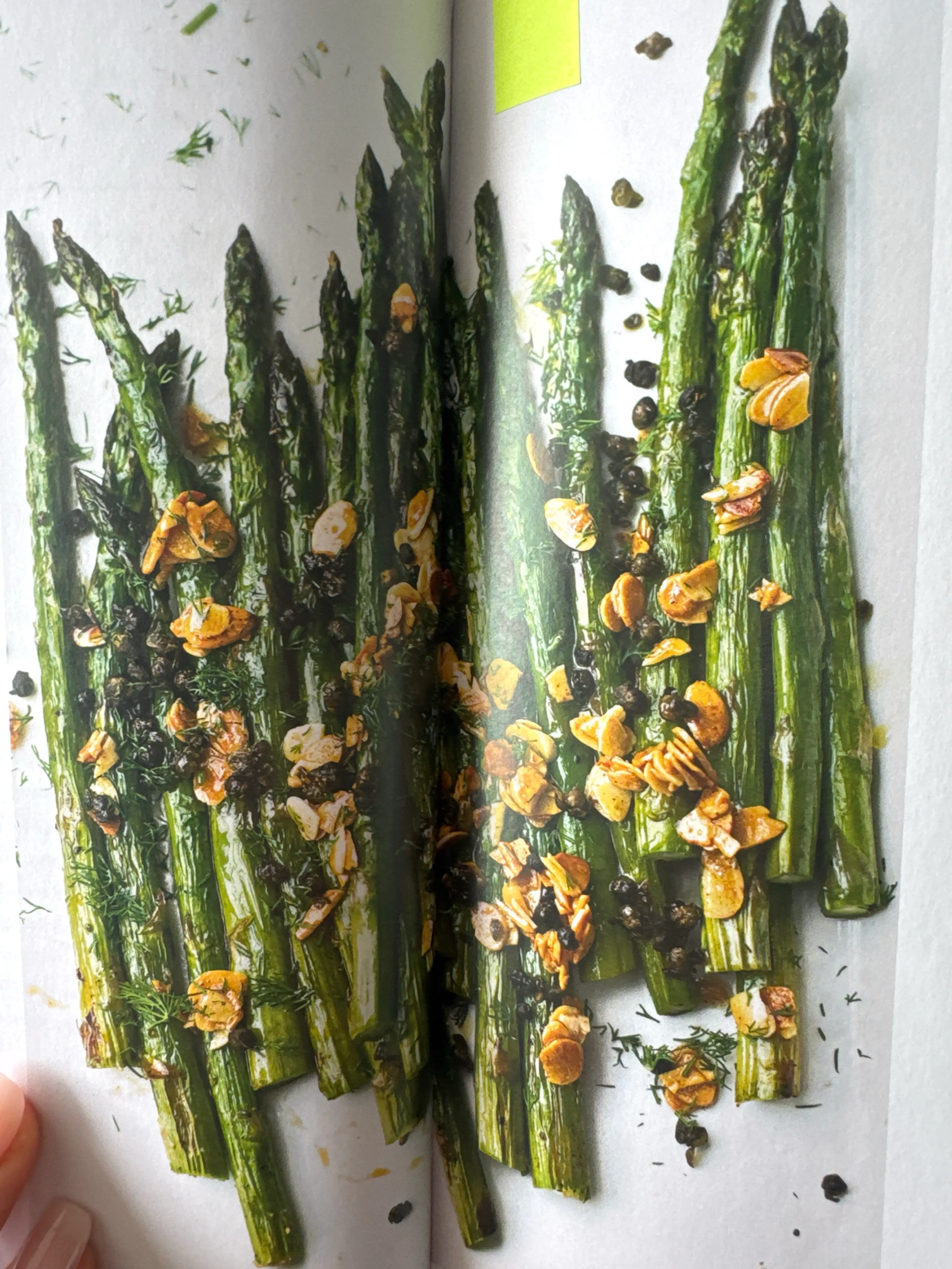 Roasted asparagus with almonds, capers and dill