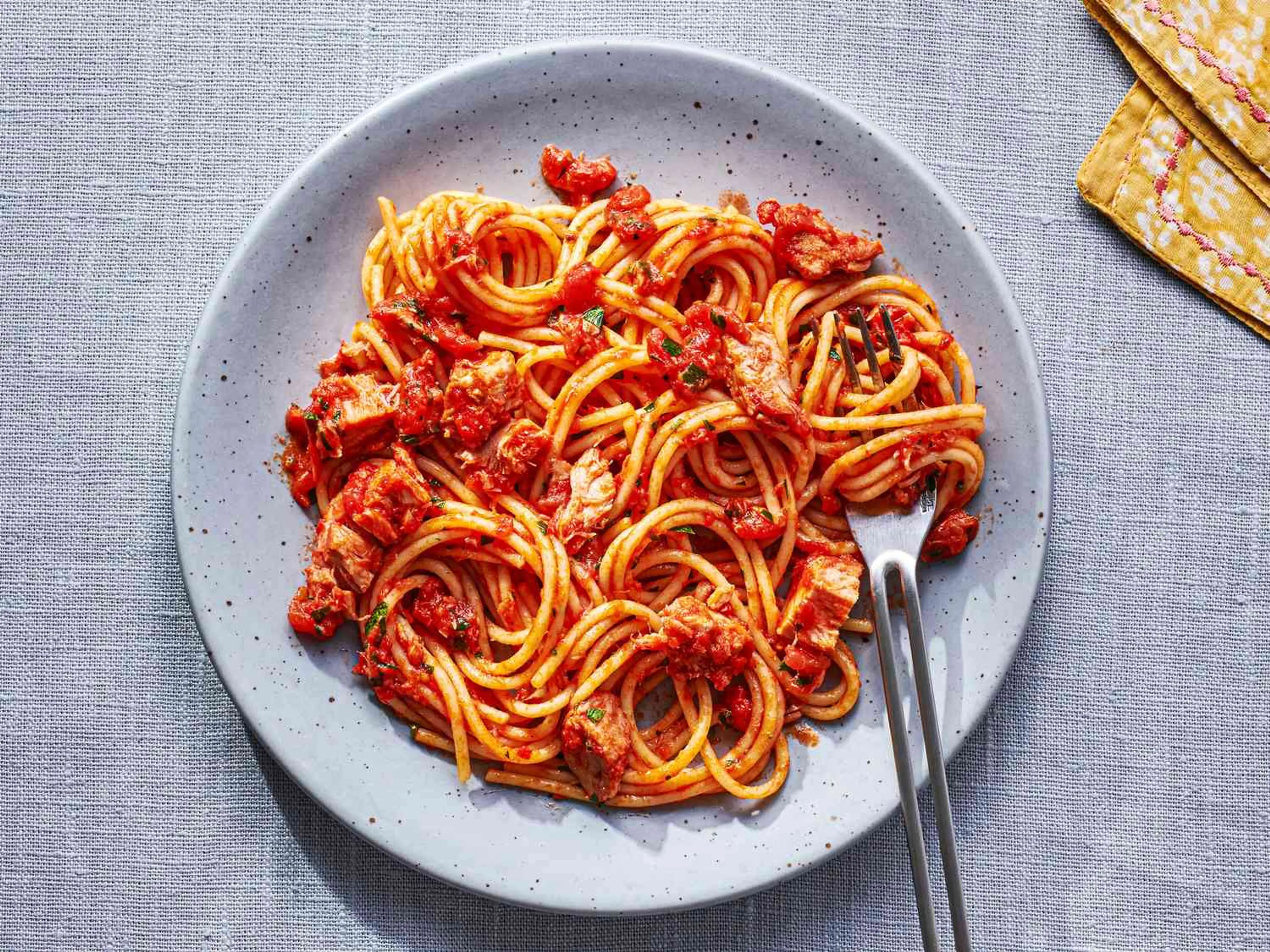 Pasta al Tonno (Pasta With Tomatoes and Tuna)