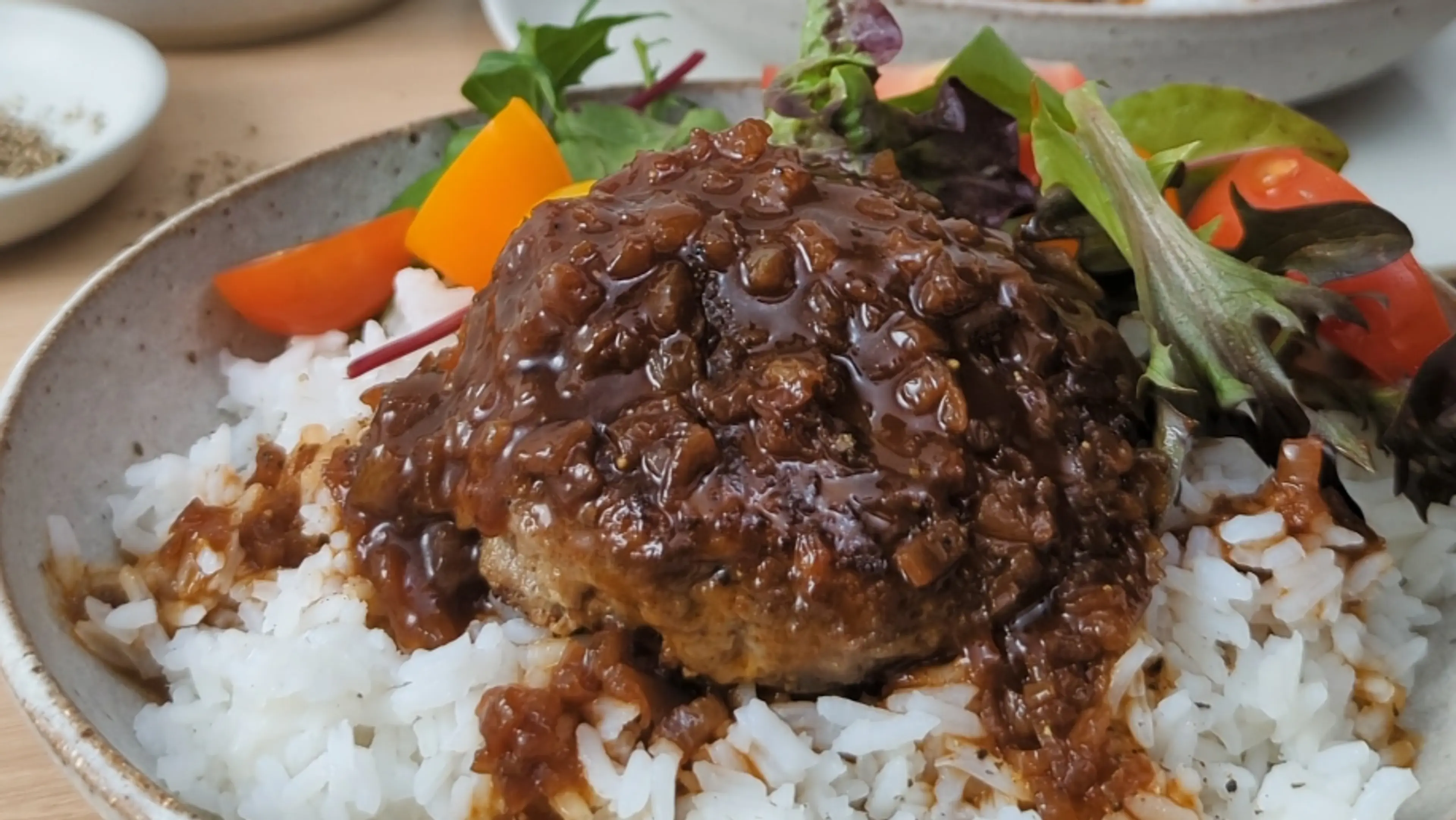 Hamburger rice with onion gravy recipe