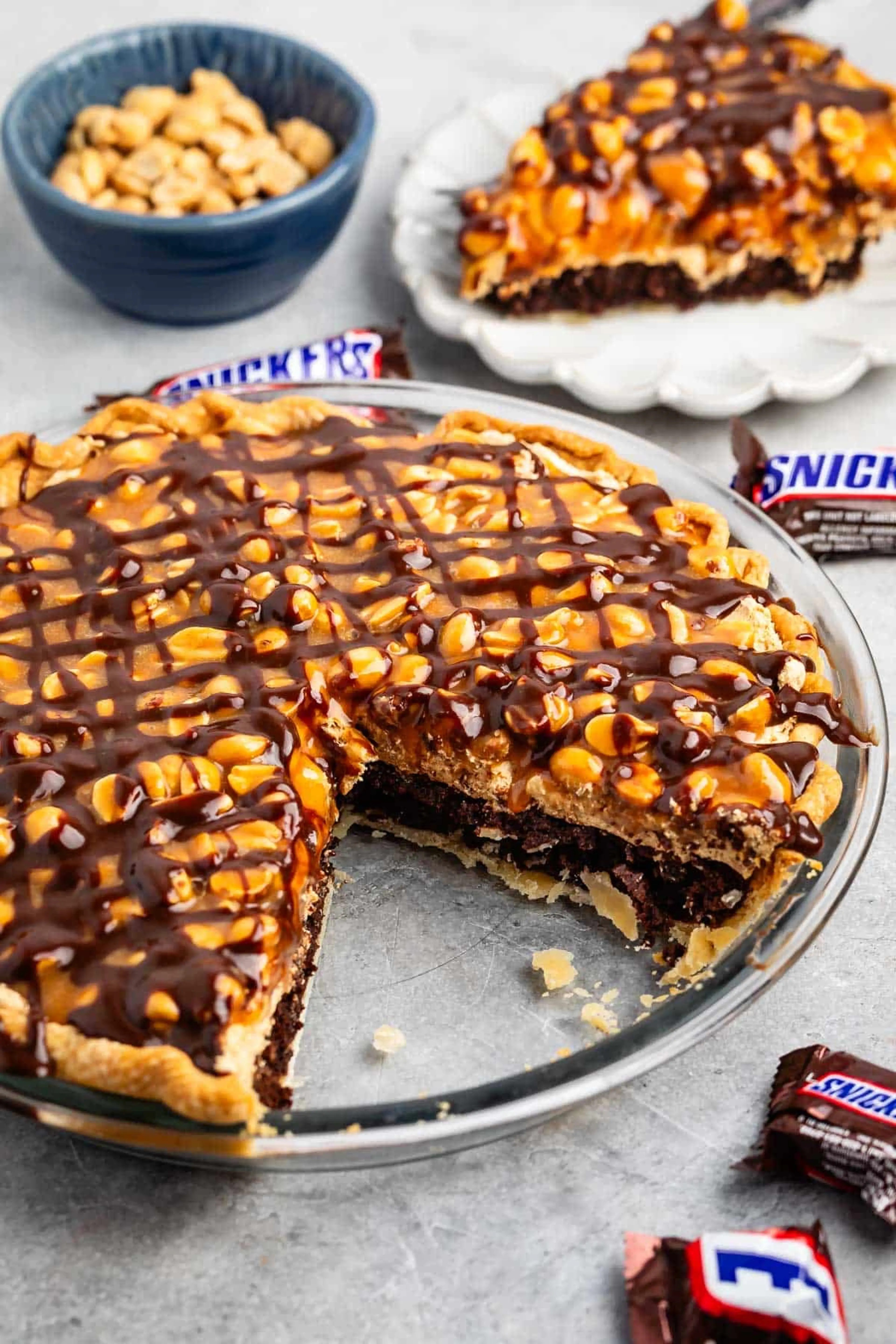 Snickers Peanut Butter Brownie Pie