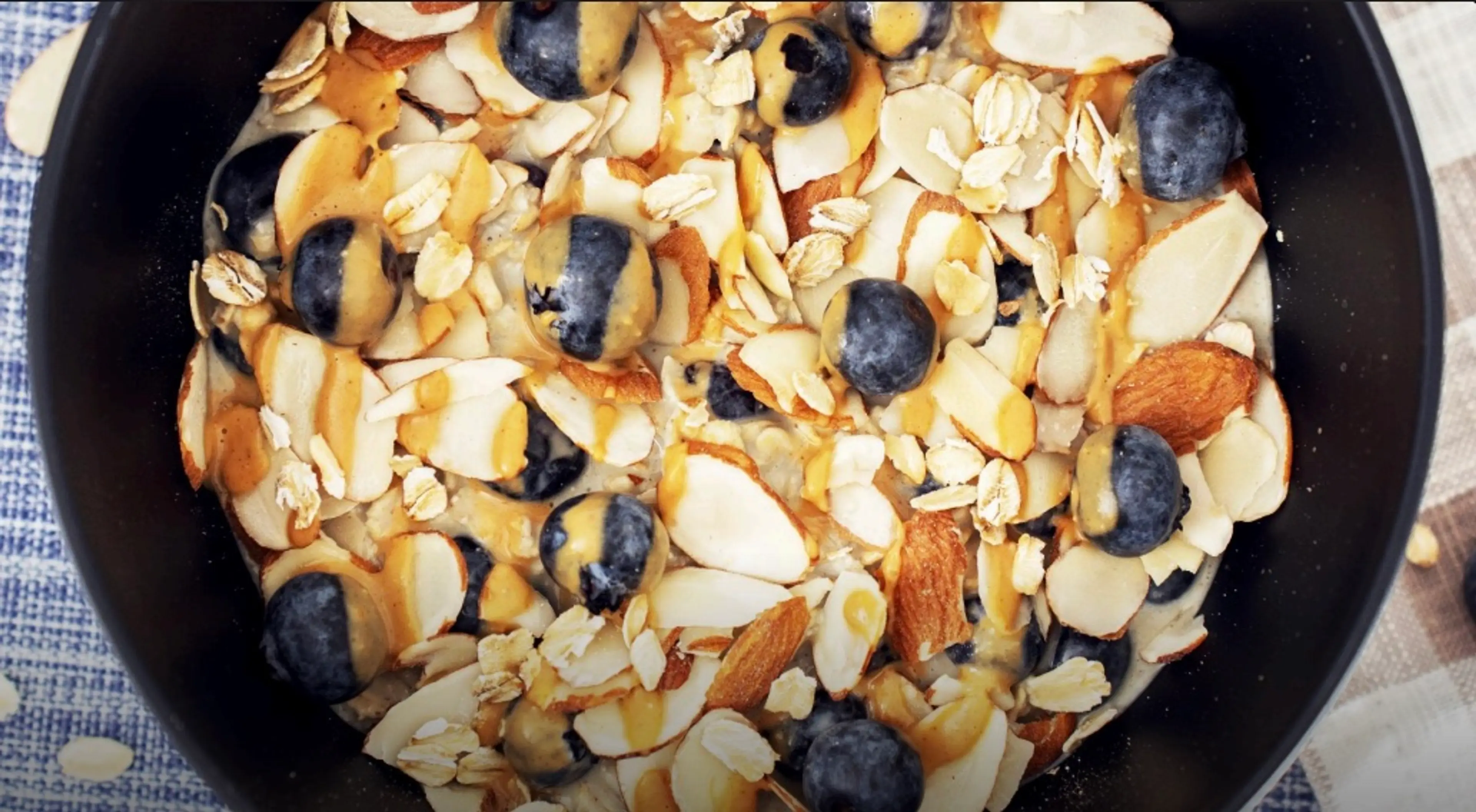 Peanut Butter Berry Overnight Oats