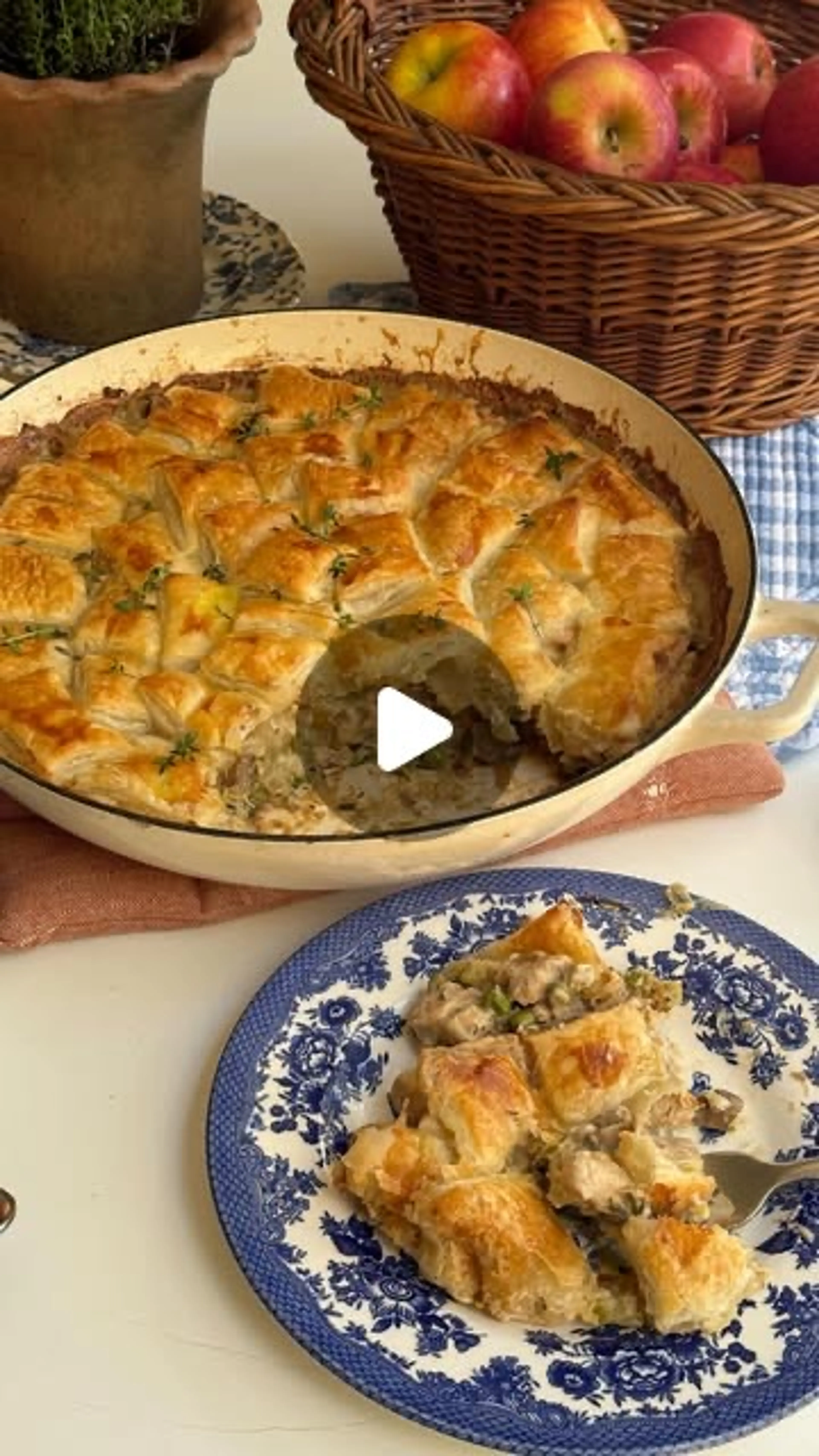 Chicken Leek & Mushroom Pie