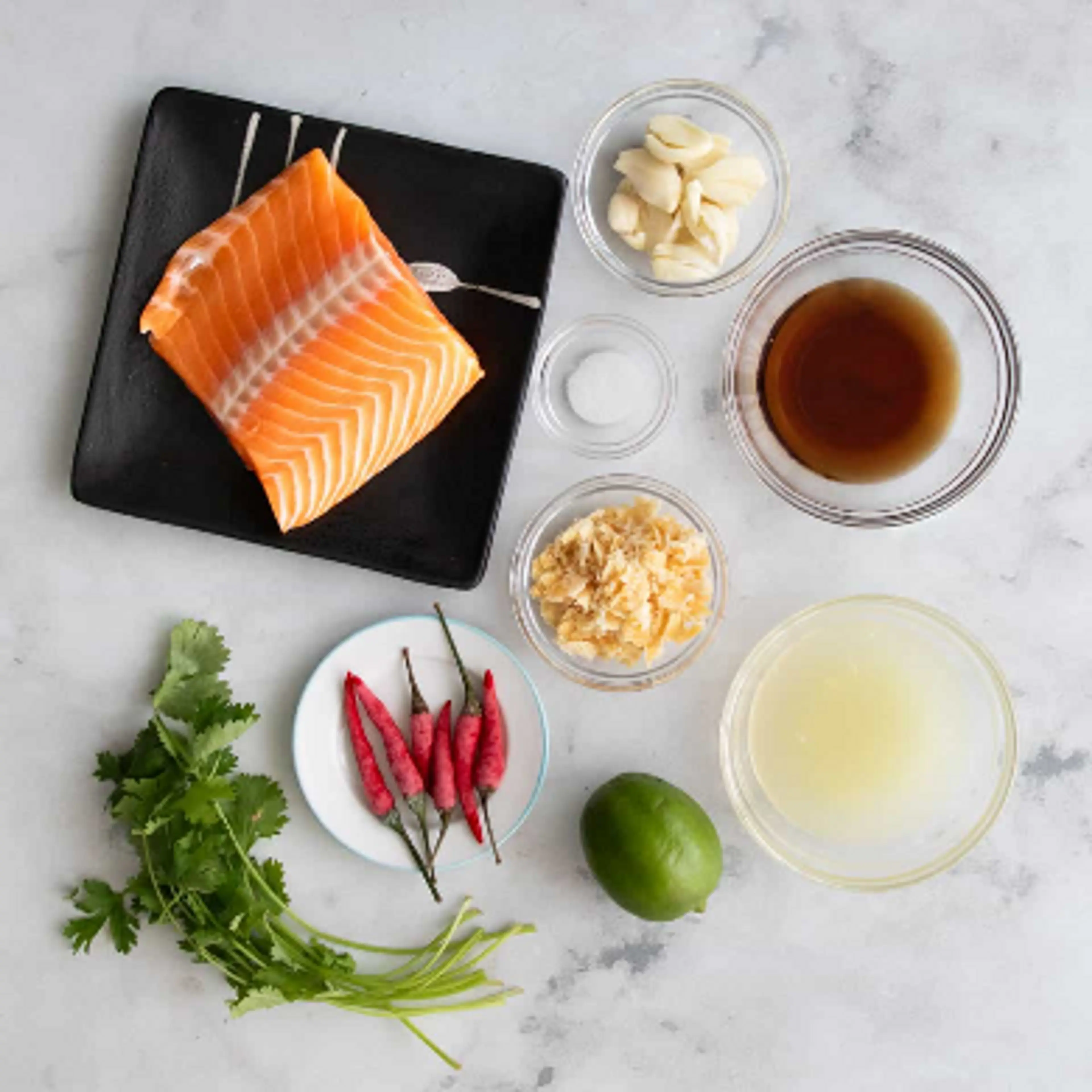 Spicy Salmon Sashimi Salad