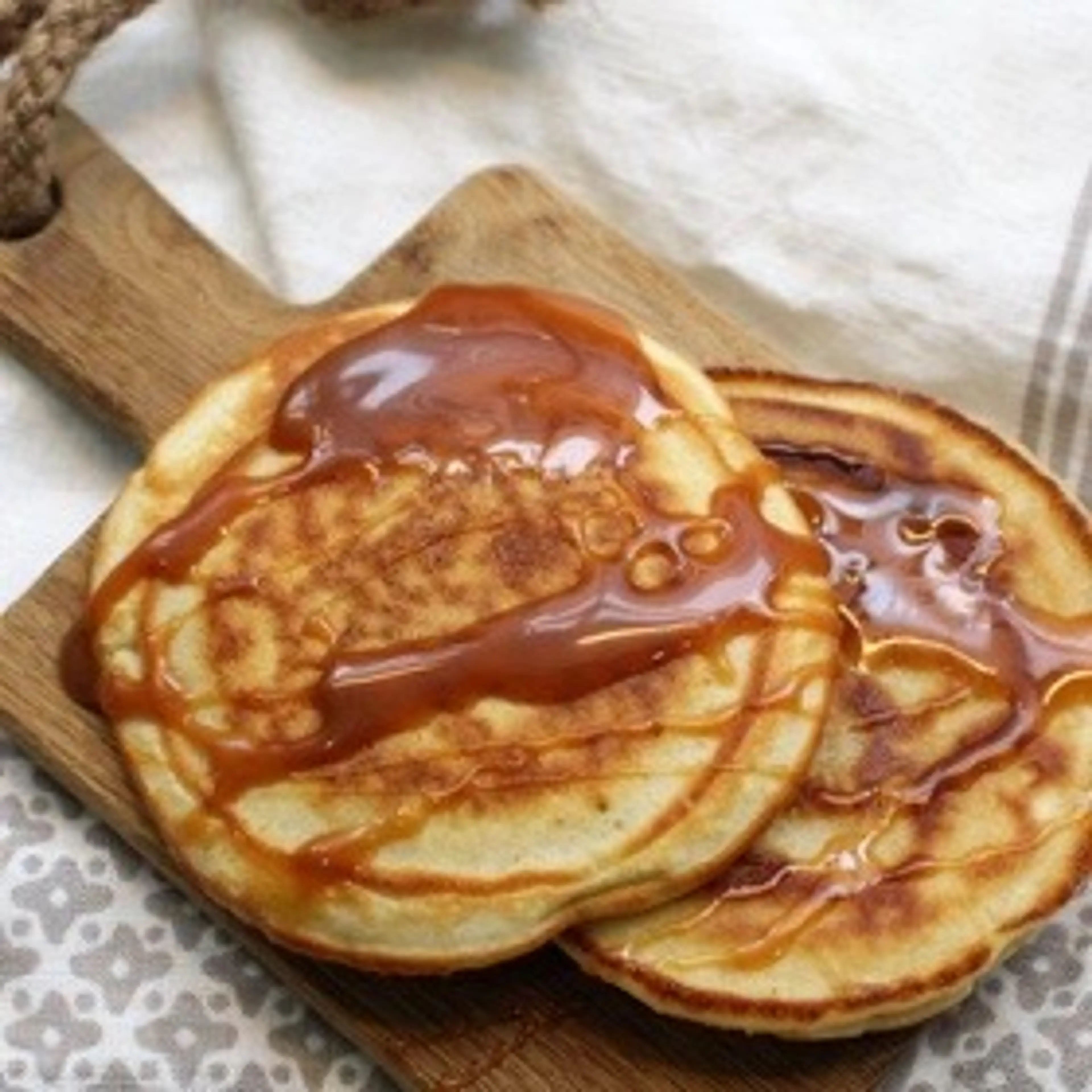 PANCAKES FOURRÉS AU CARAMEL