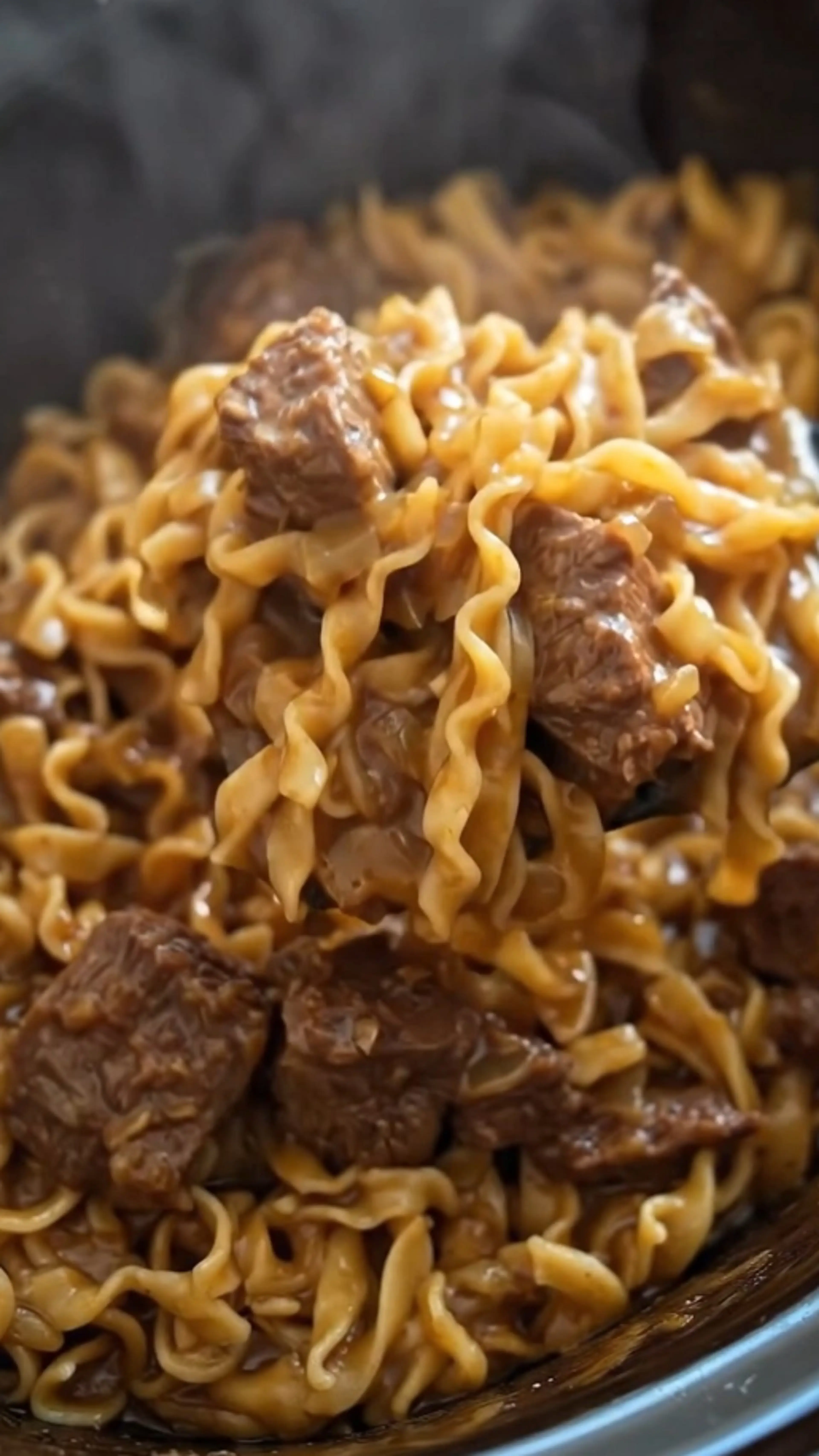 Crockpot Beef and Noodles