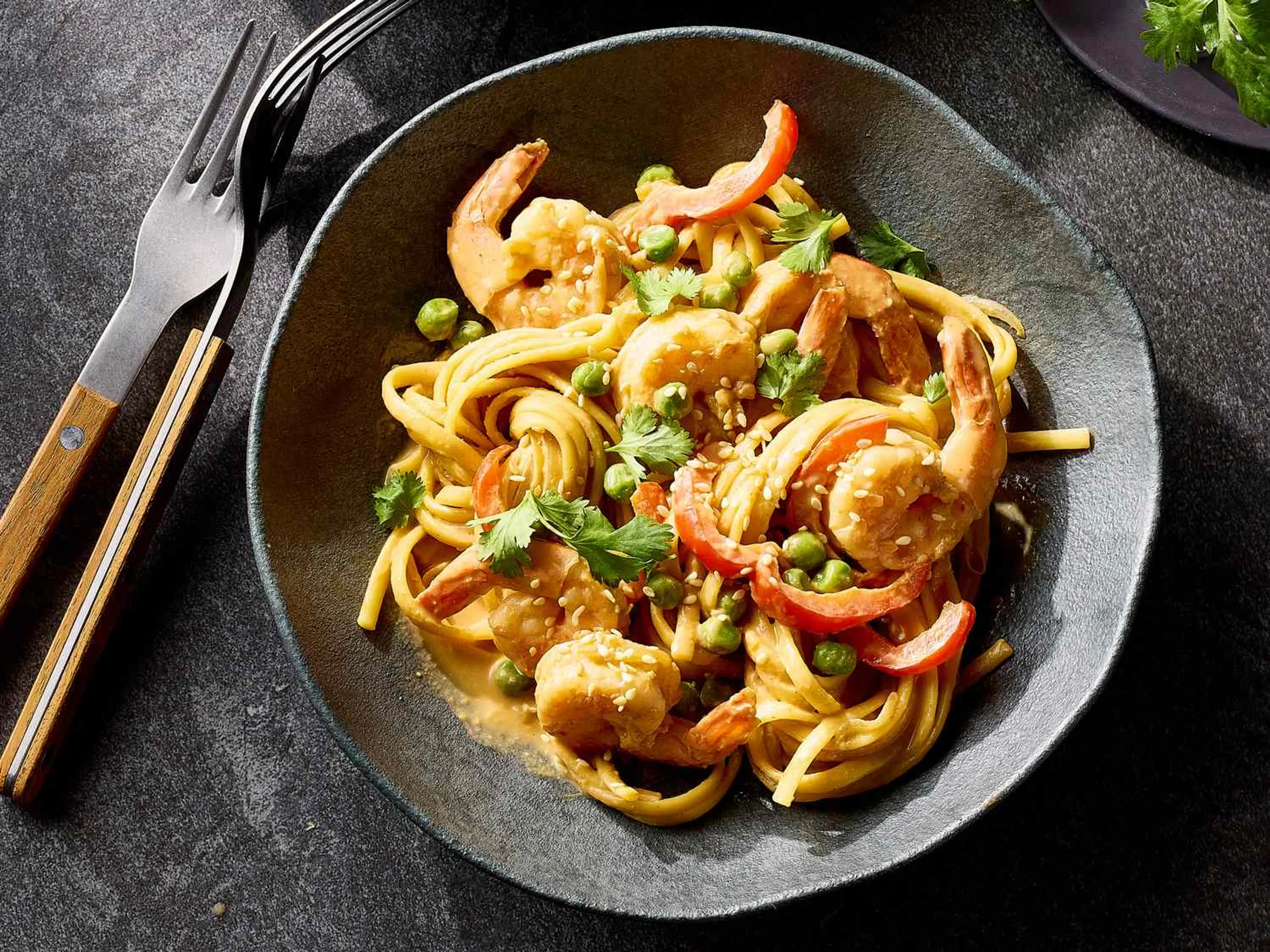 Shrimp Stir-Fry Noodles with Peanut Sauce