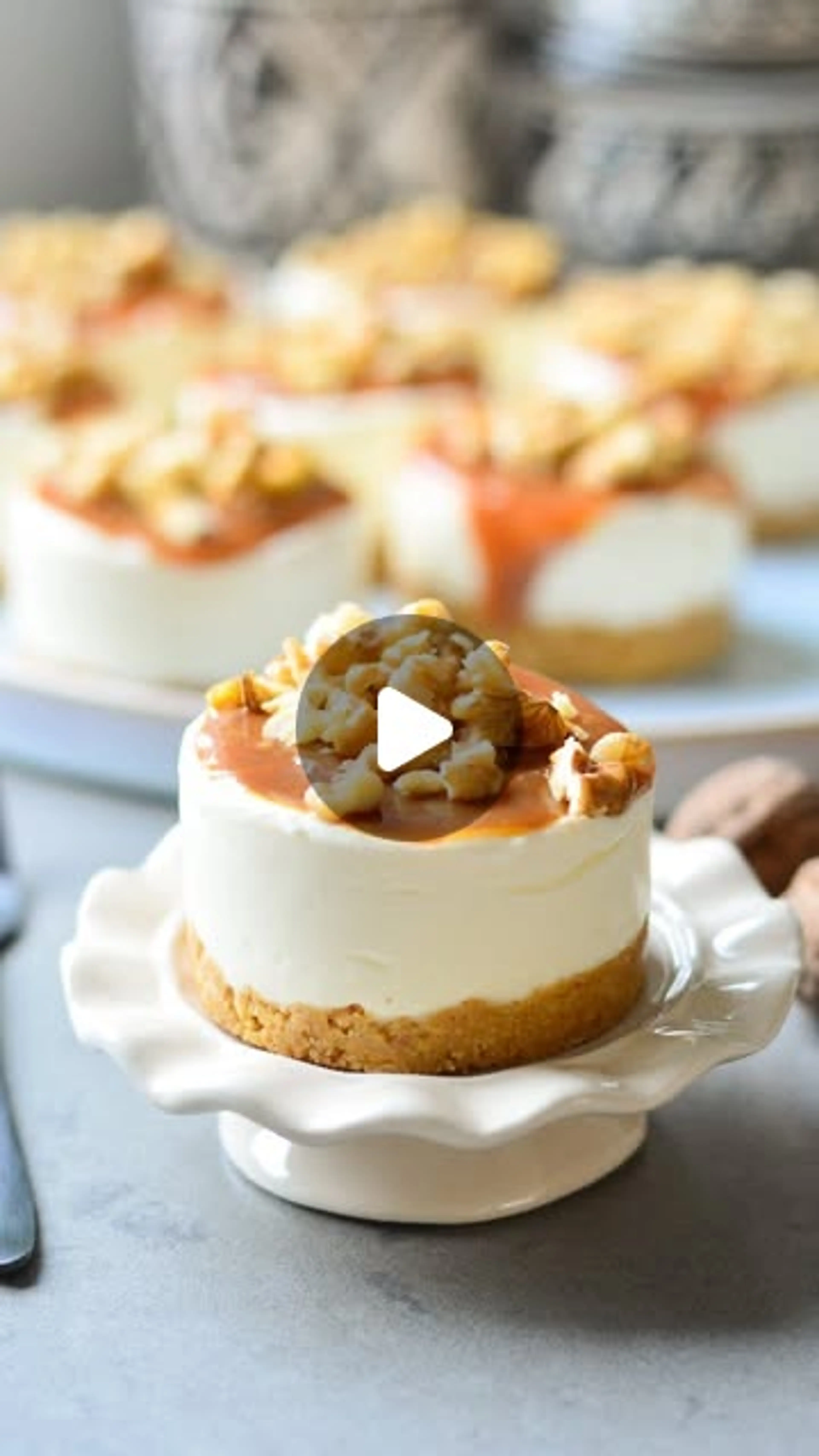 W a L N O O T - K a R a M E L  C H E E S E C a K E J E S